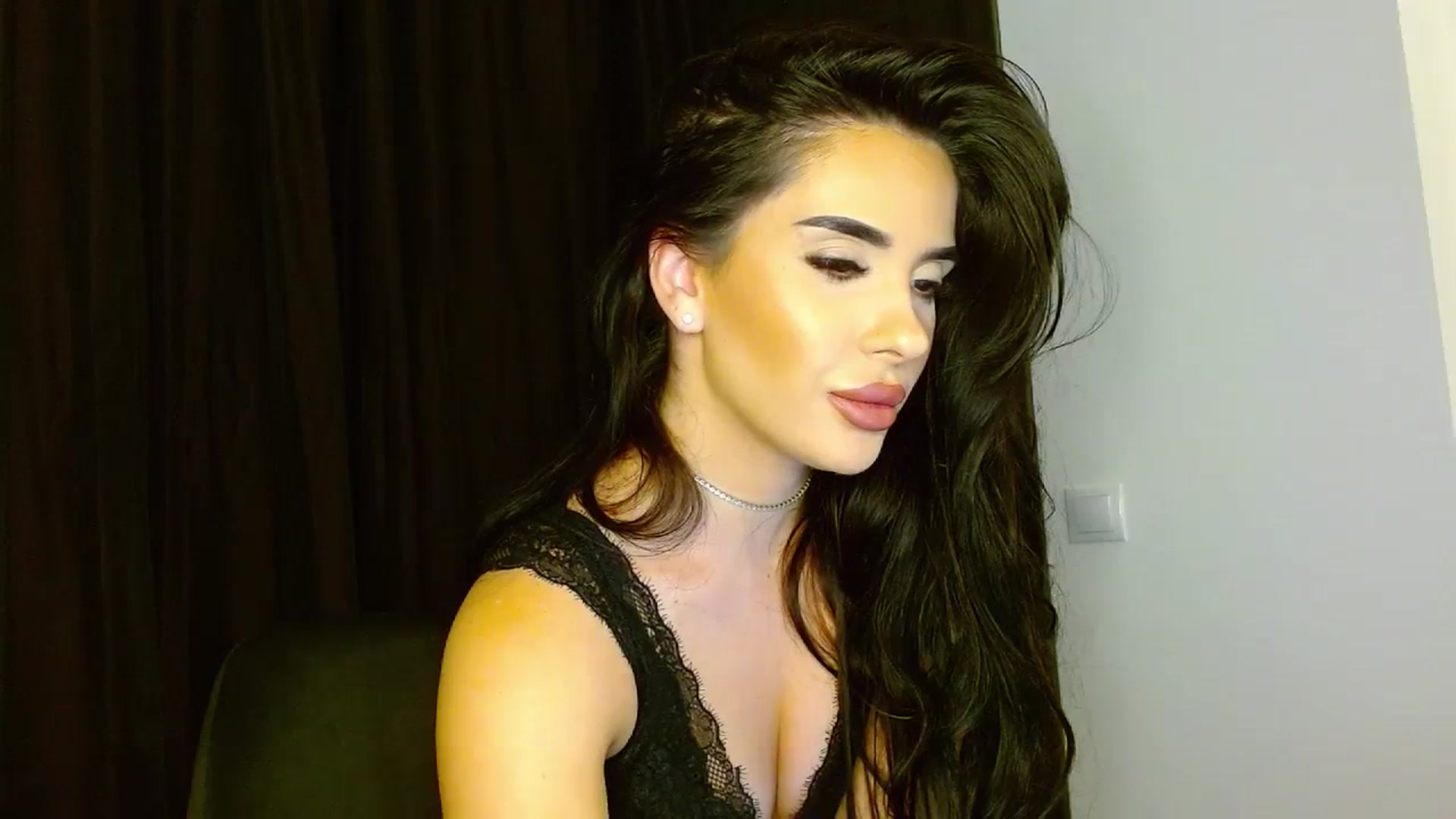 Gallery image thumbnail from La_bandida's myfreecams stream on, 09/25/2023, 23:24 image 18 of 20