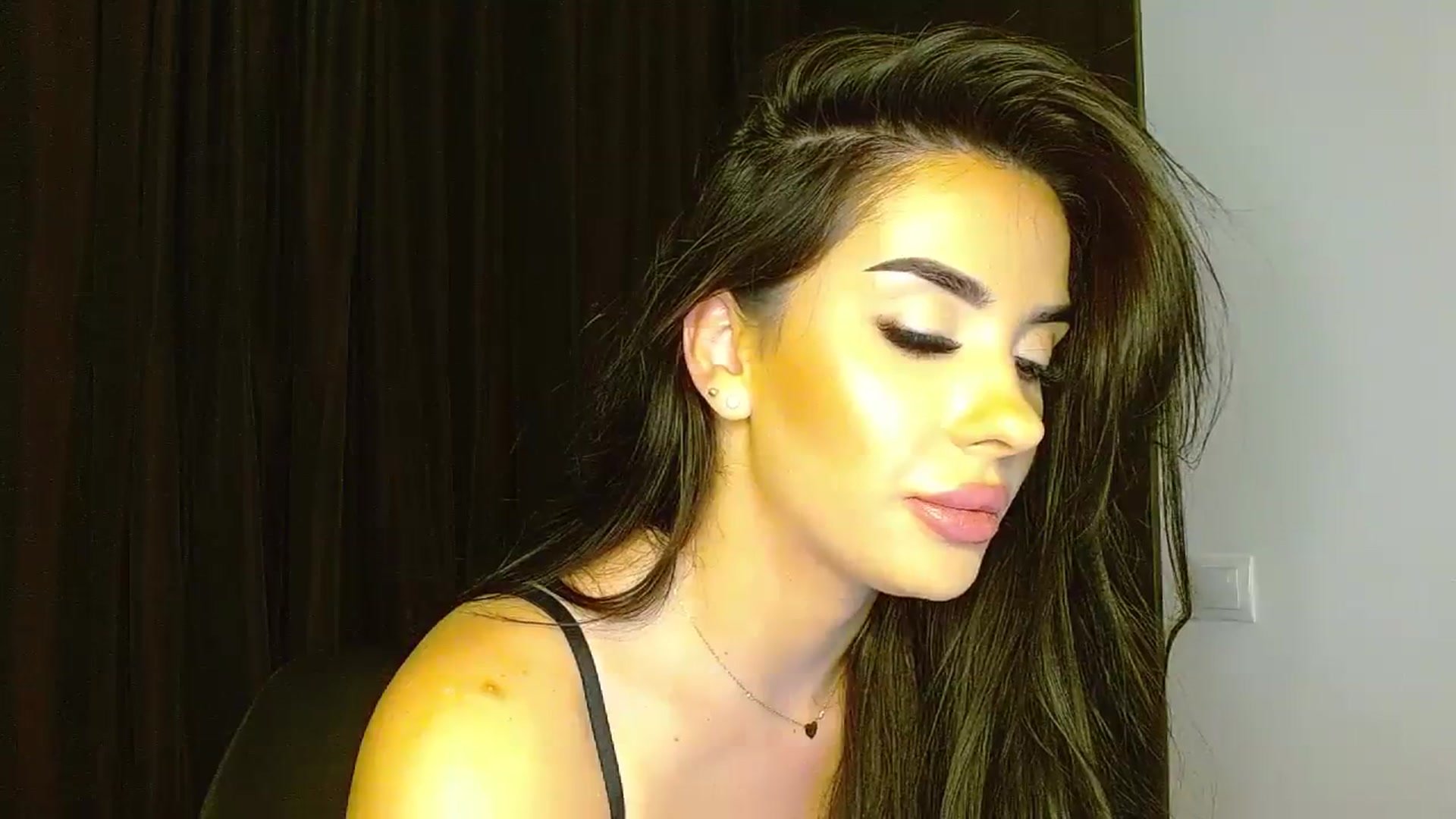 Gallery image thumbnail from La_bandida's myfreecams stream on, 10/10/2023, 17:33 image 17 of 20