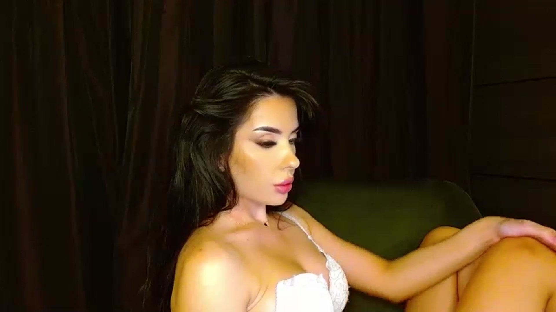 Gallery image thumbnail from La_bandida's myfreecams stream on, 10/12/2023, 17:34 image 13 of 20