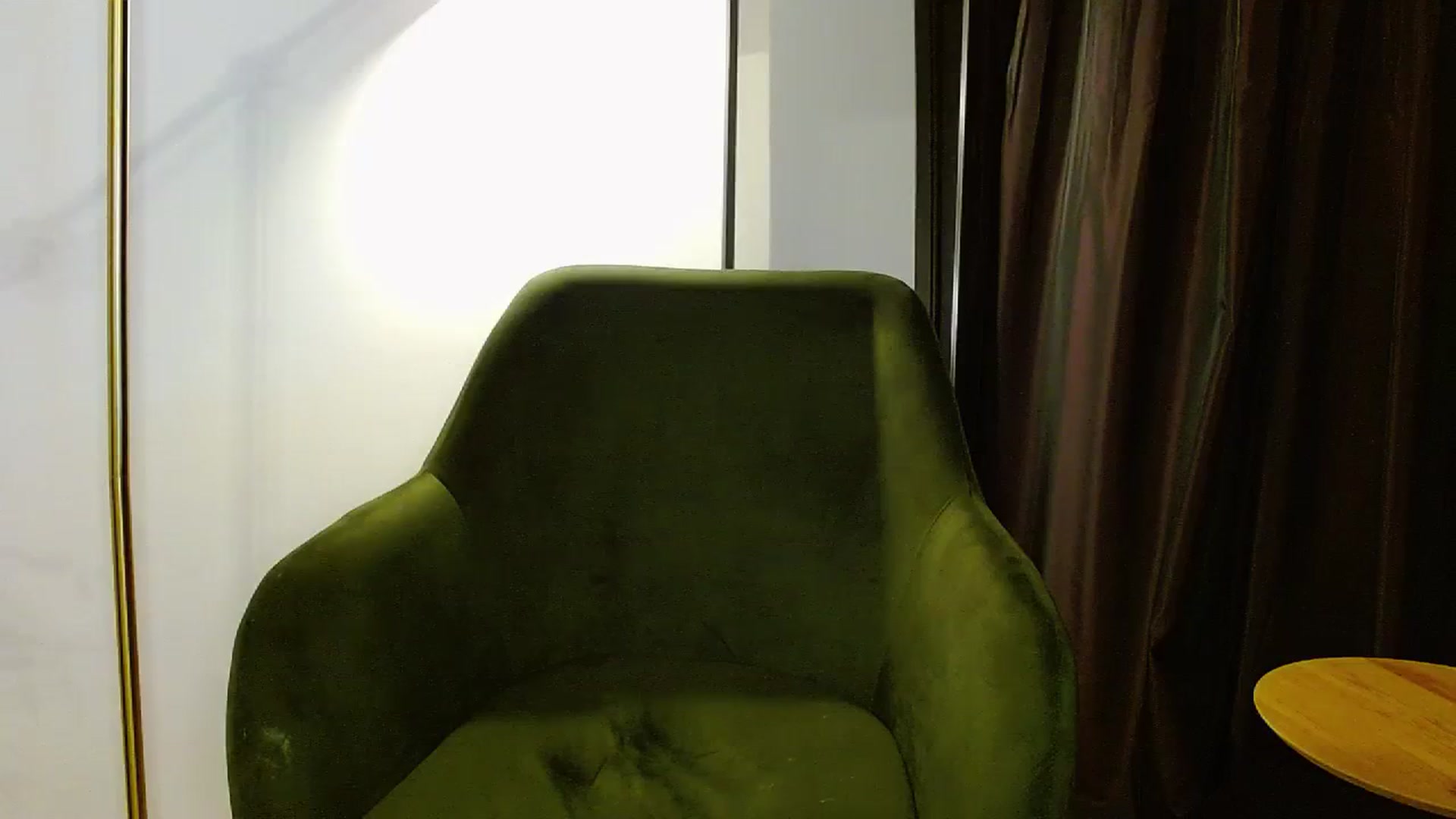 Gallery image thumbnail from La_bandida's myfreecams stream on, 10/18/2023, 23:15 image 3 of 20