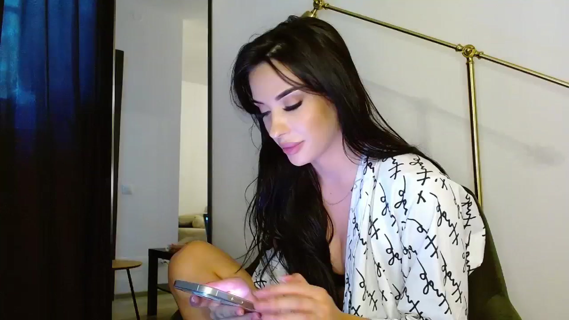 Gallery image thumbnail from La_bandida's myfreecams stream on, 10/24/2023, 15:20 image 1 of 20