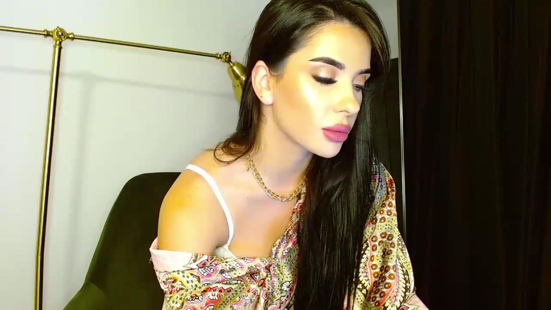 Gallery image thumbnail from La_bandida's myfreecams stream on, 11/02/2023, 16:41 image 17 of 20