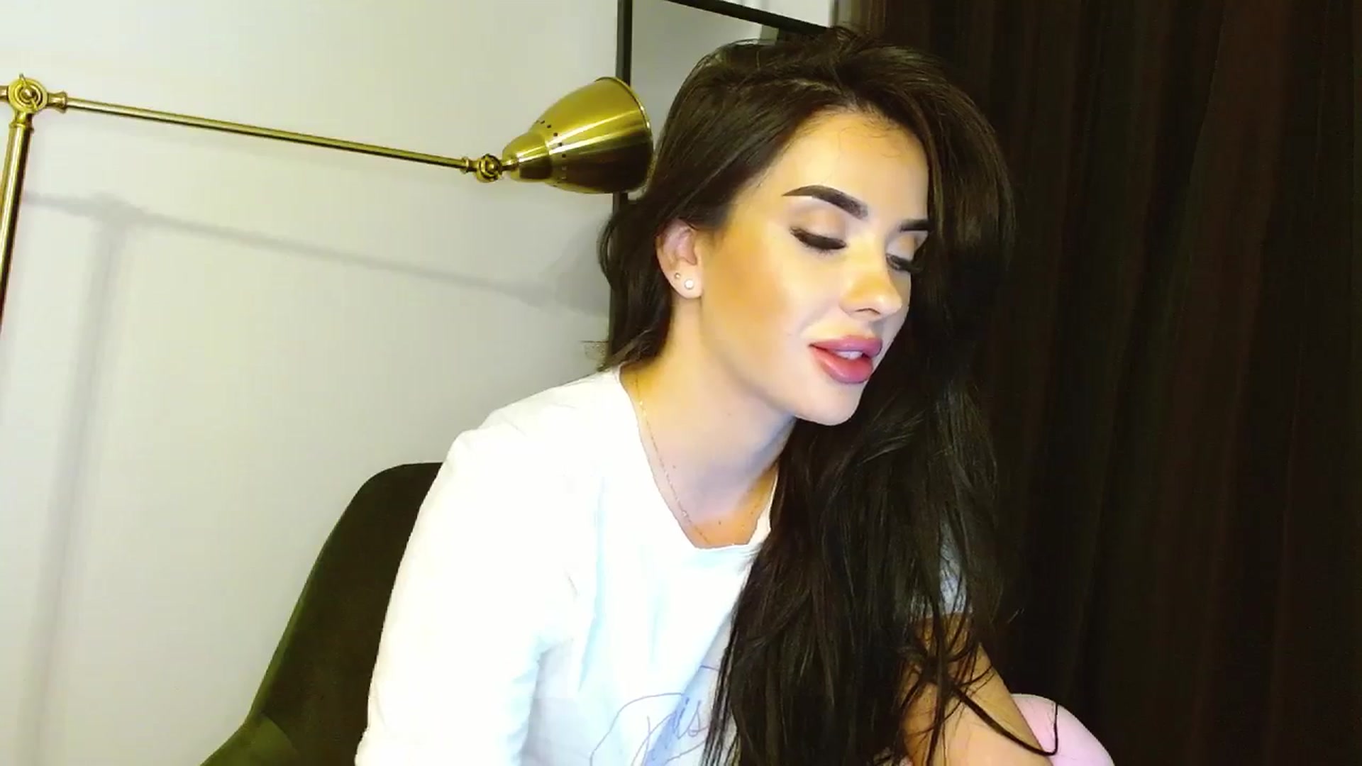 Gallery image thumbnail from La_bandida's myfreecams stream on, 11/06/2023, 18:07 image 19 of 20