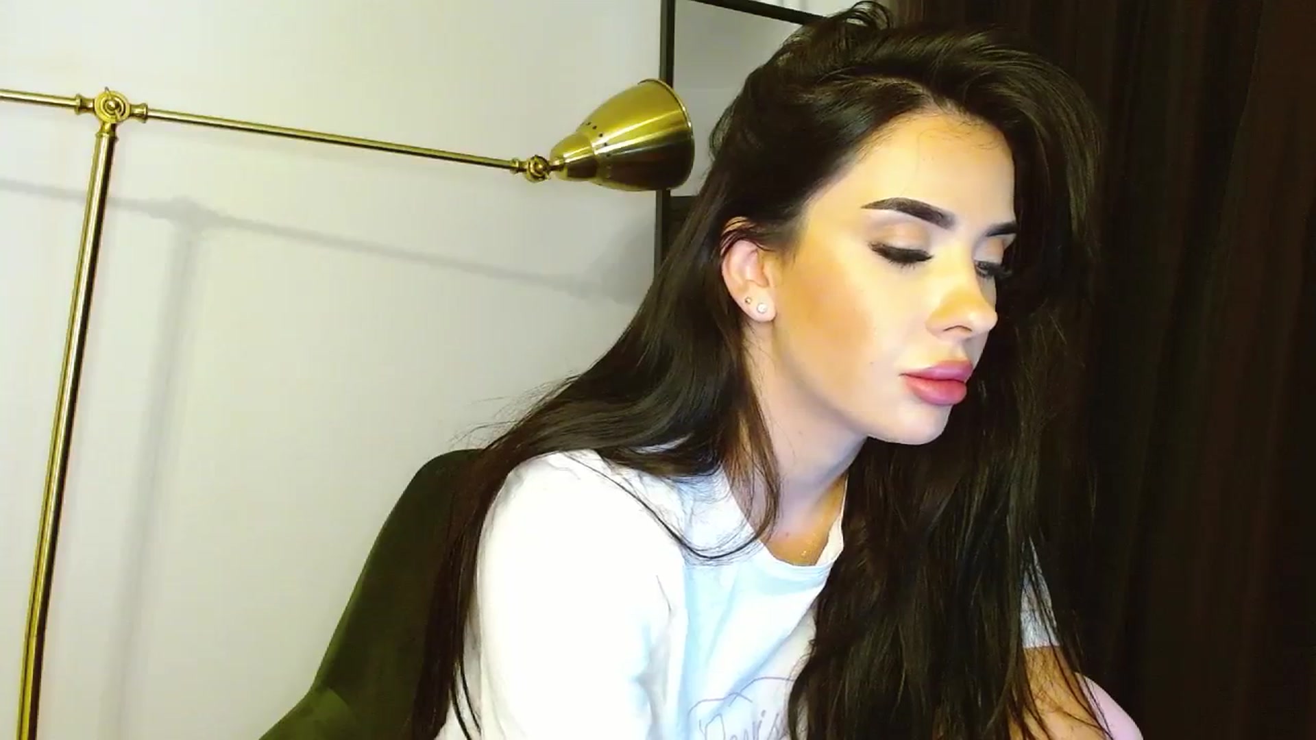 Gallery image thumbnail from La_bandida's myfreecams stream on, 11/06/2023, 18:07 image 16 of 20