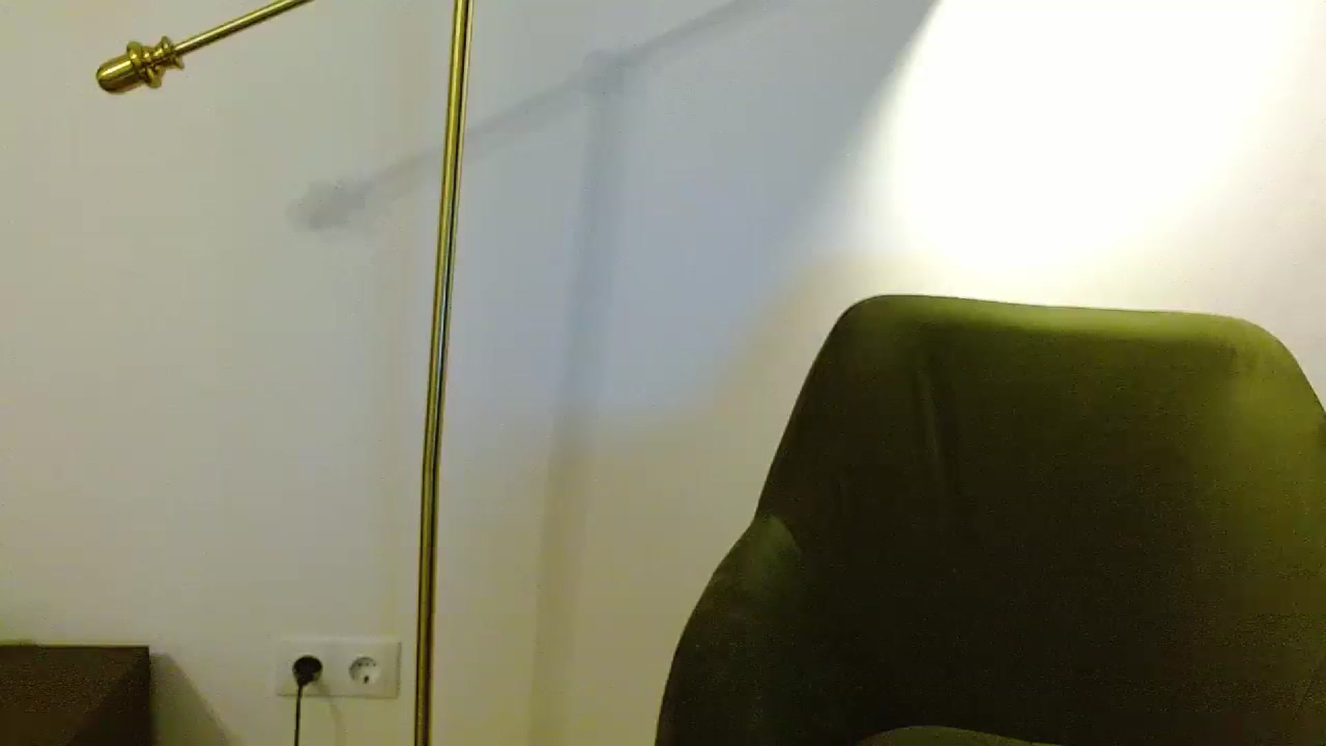 Gallery image thumbnail from La_bandida's myfreecams stream on, 11/21/2023, 18:16 image 18 of 20