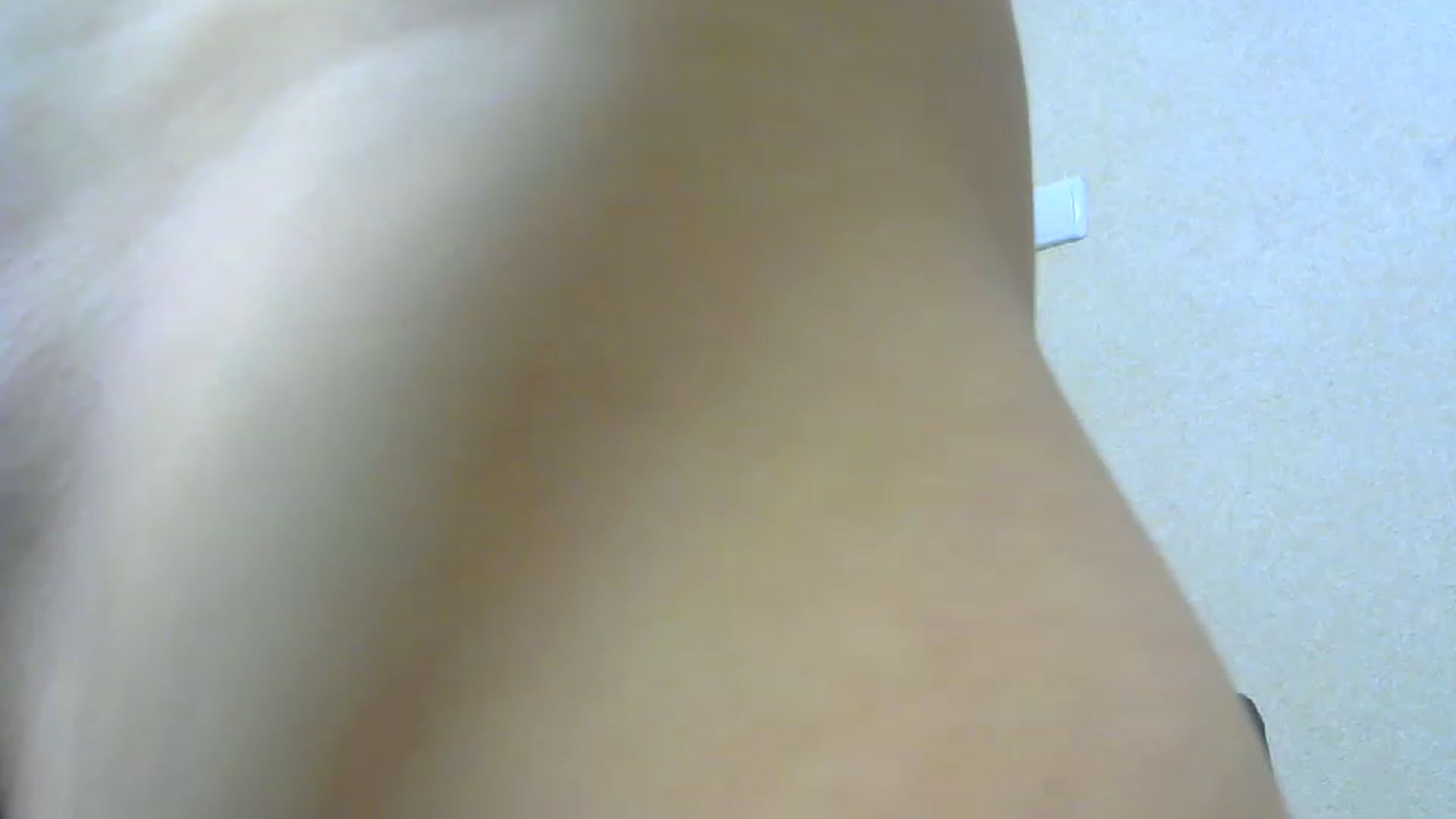 Gallery image thumbnail from La_isla's myfreecams stream on, 12/23/2022, 21:23 image 17 of 20