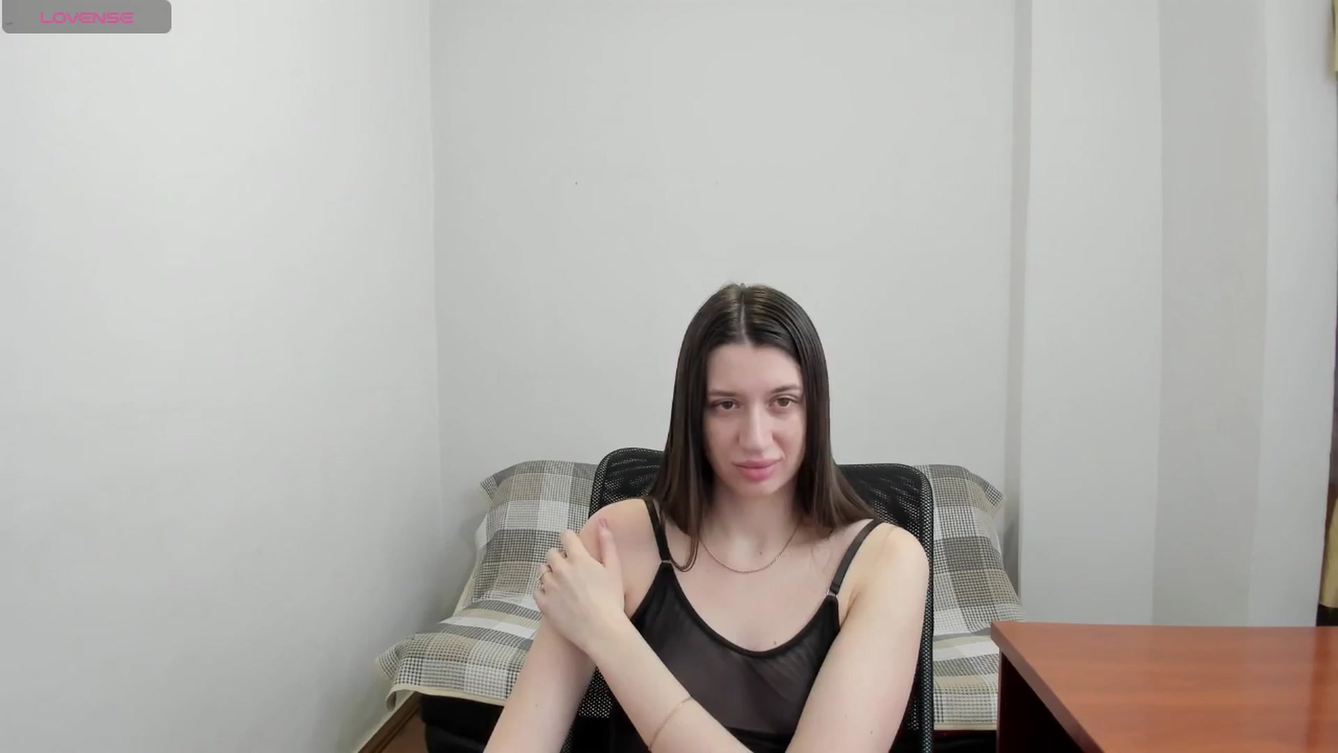 Gallery image thumbnail from La_isla's myfreecams stream on, 03/04/2025, 09:48 image 3 of 20