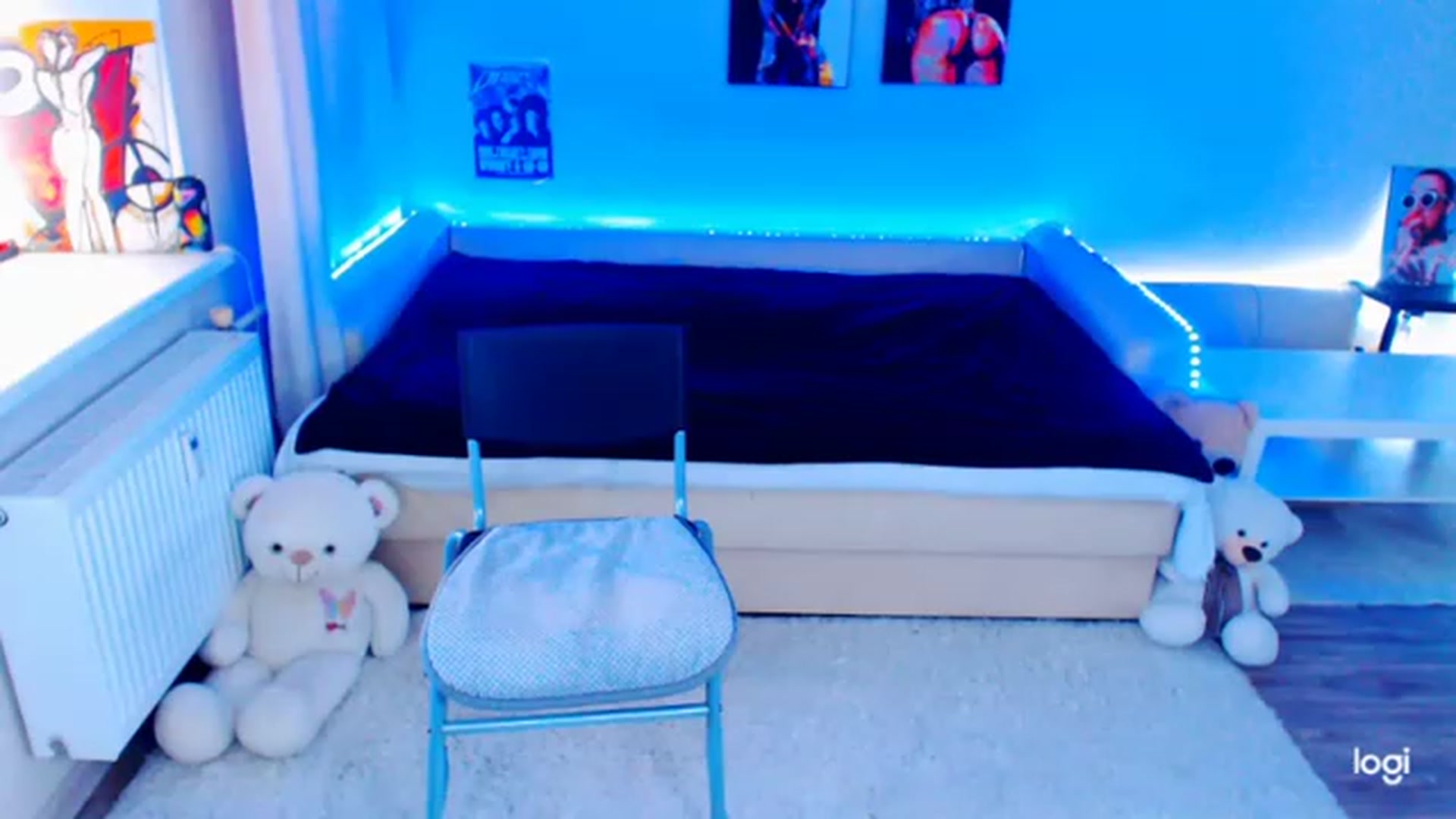 Gallery image thumbnail from Laa_Laa_Laa's myfreecams stream on, 12/26/2022, 10:38 image 6 of 20