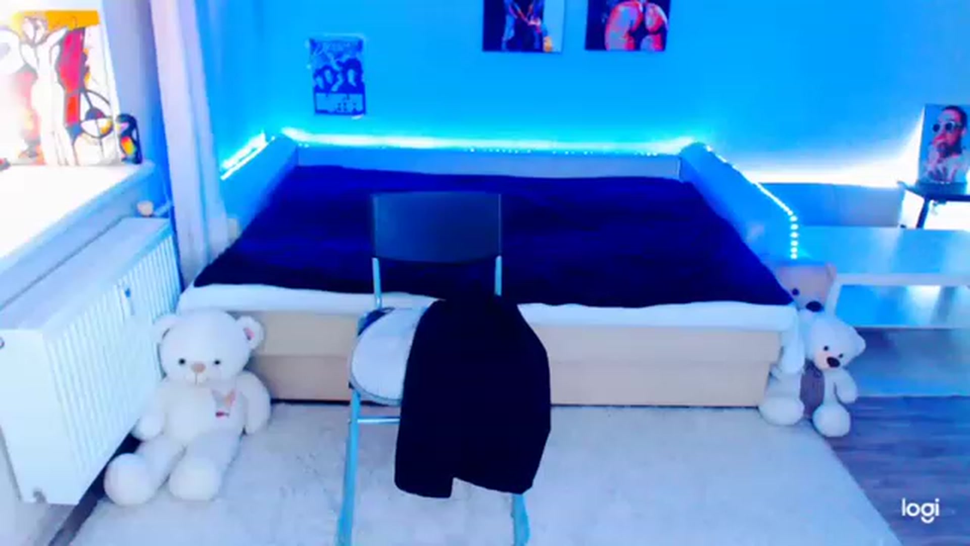 Gallery image thumbnail from Laa_Laa_Laa's myfreecams stream on, 12/28/2022, 14:47 image 12 of 20