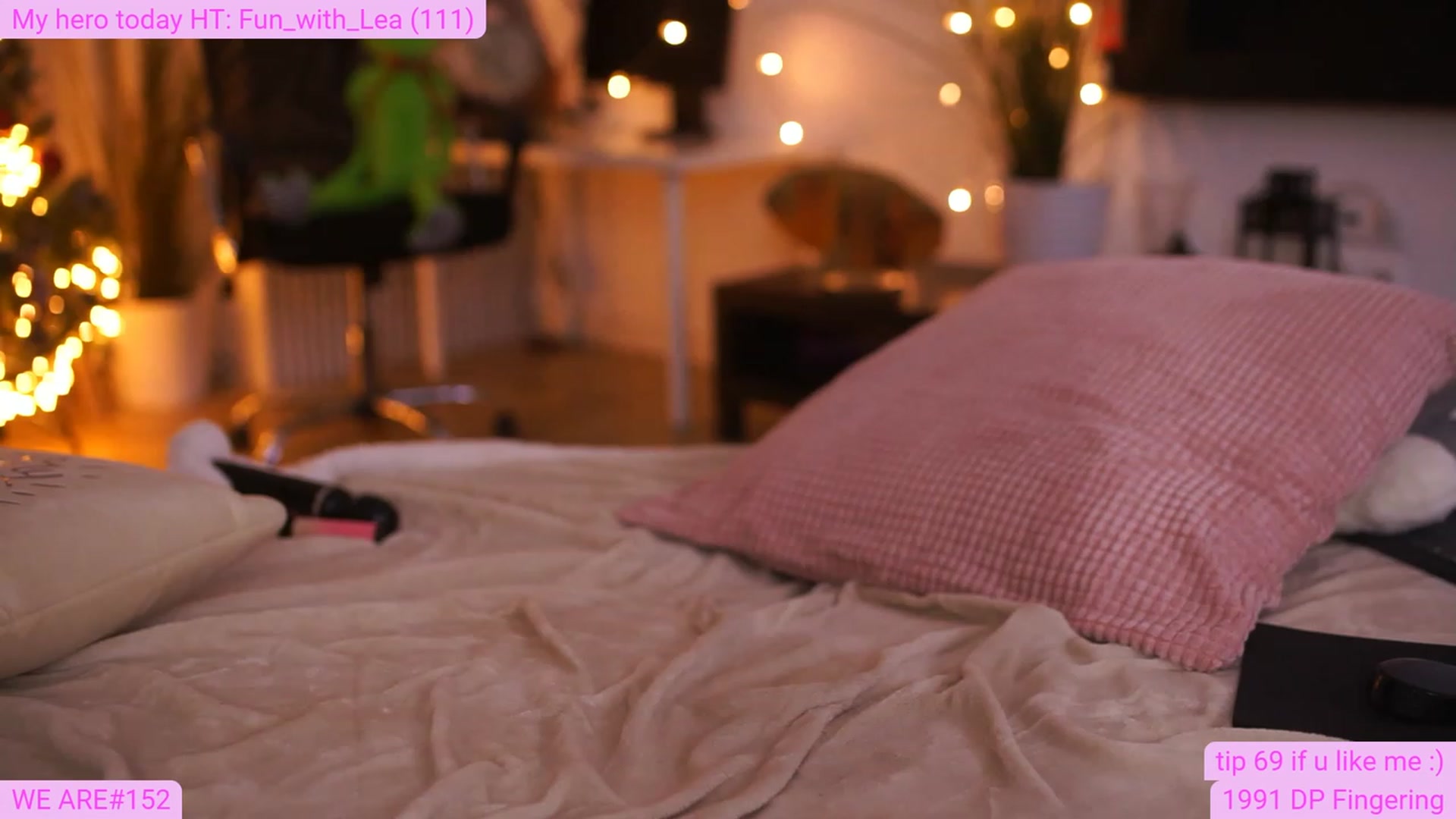 Gallery image thumbnail from Labell_lo's myfreecams stream on, 12/11/2022, 10:35 image 7 of 20