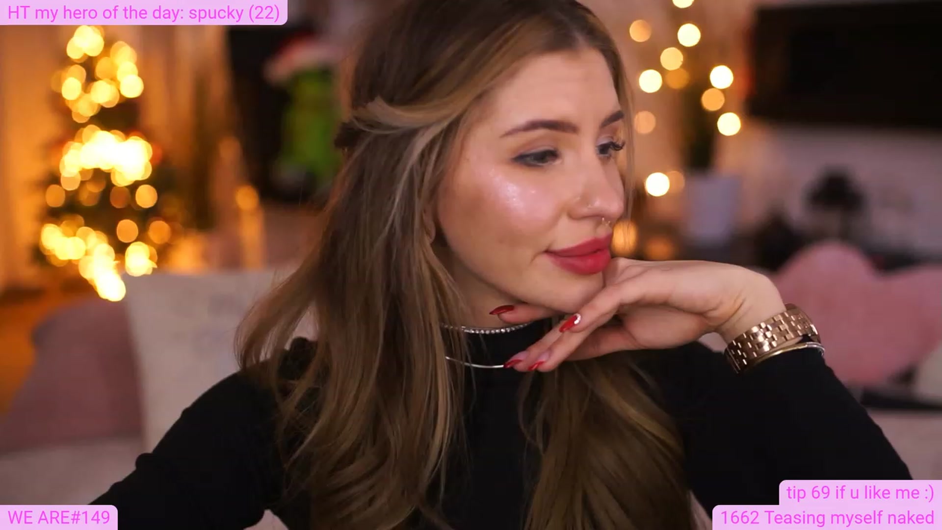 Gallery image thumbnail from Labell_lo's myfreecams stream on, 12/16/2022, 04:16 image 14 of 20