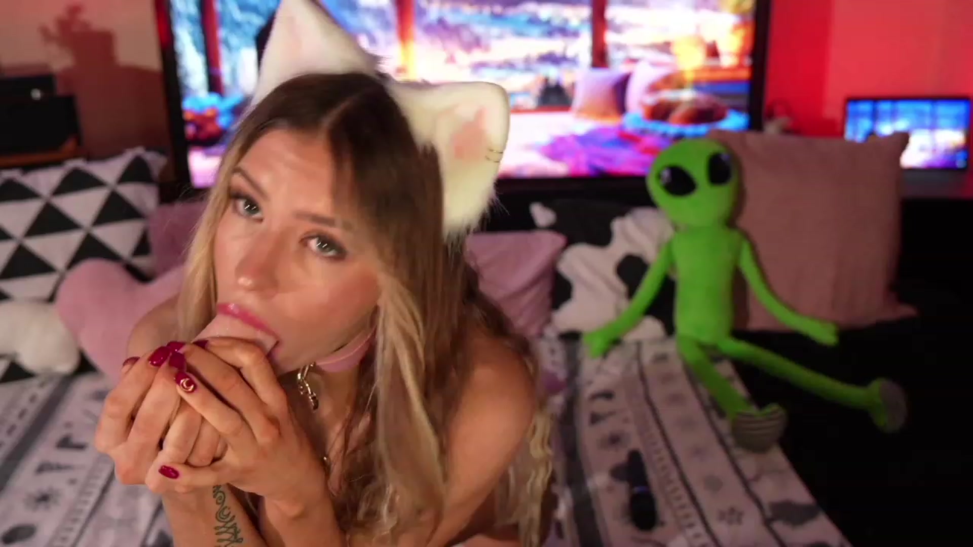Gallery image thumbnail from Labell_lo's myfreecams stream on, 12/03/2023, 06:48 image 17 of 20