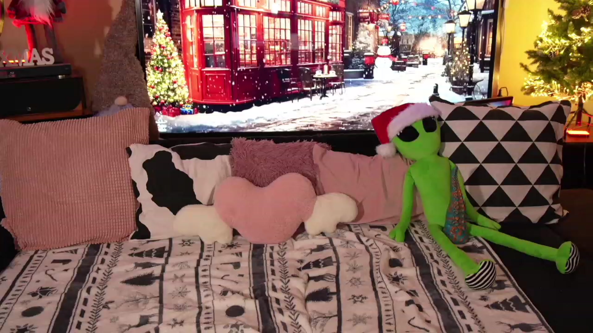 Gallery image thumbnail from Labell_lo's myfreecams stream on, 12/10/2023, 07:26 image 15 of 20