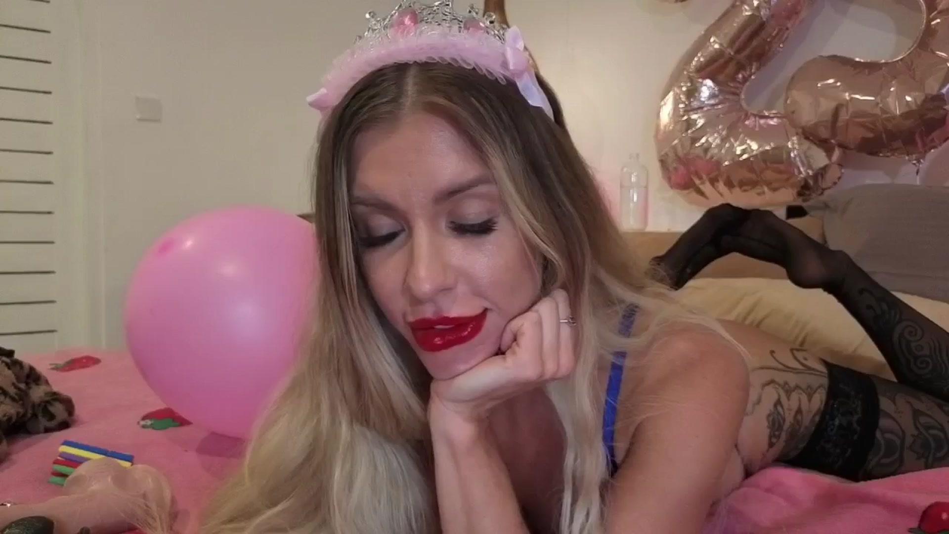 Gallery image thumbnail from Labell_lo's myfreecams stream on, 08/03/2025, 14:32 image 4 of 20