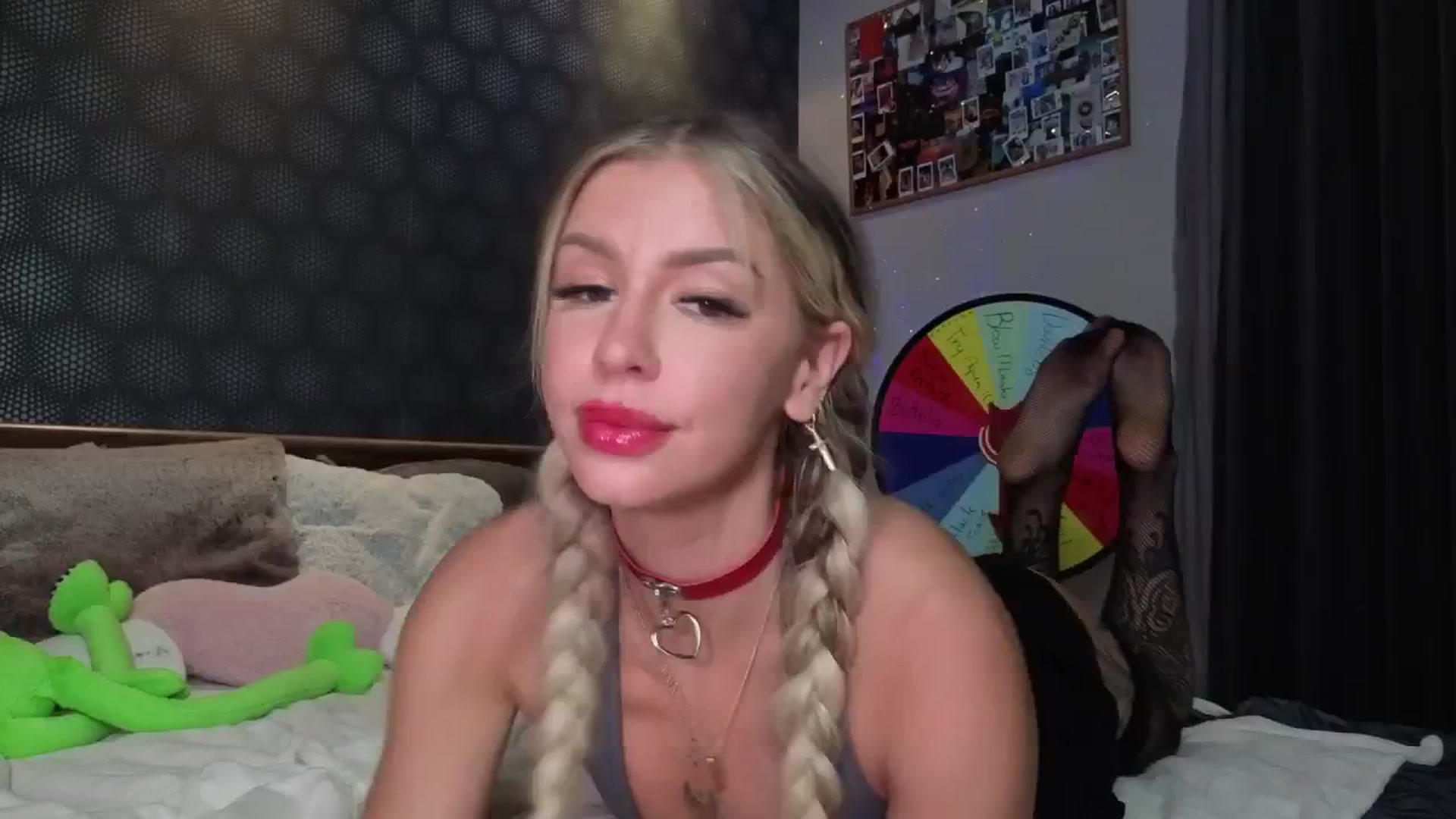 Gallery image thumbnail from Labell_lo's myfreecams stream on, 09/06/2025, 21:57 image 7 of 20