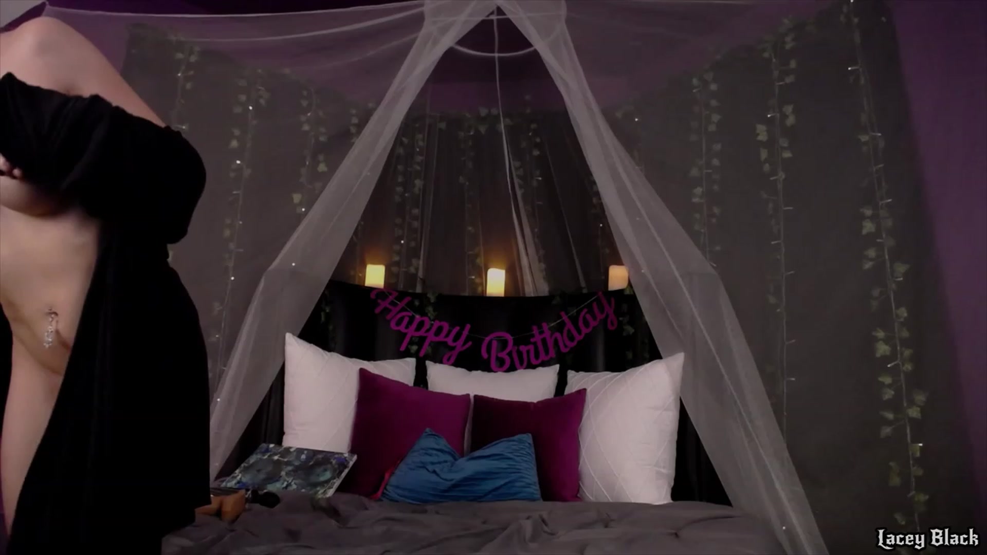 Gallery image thumbnail from LaceyBlack's myfreecams stream on, 02/27/2023, 09:45 image 8 of 20