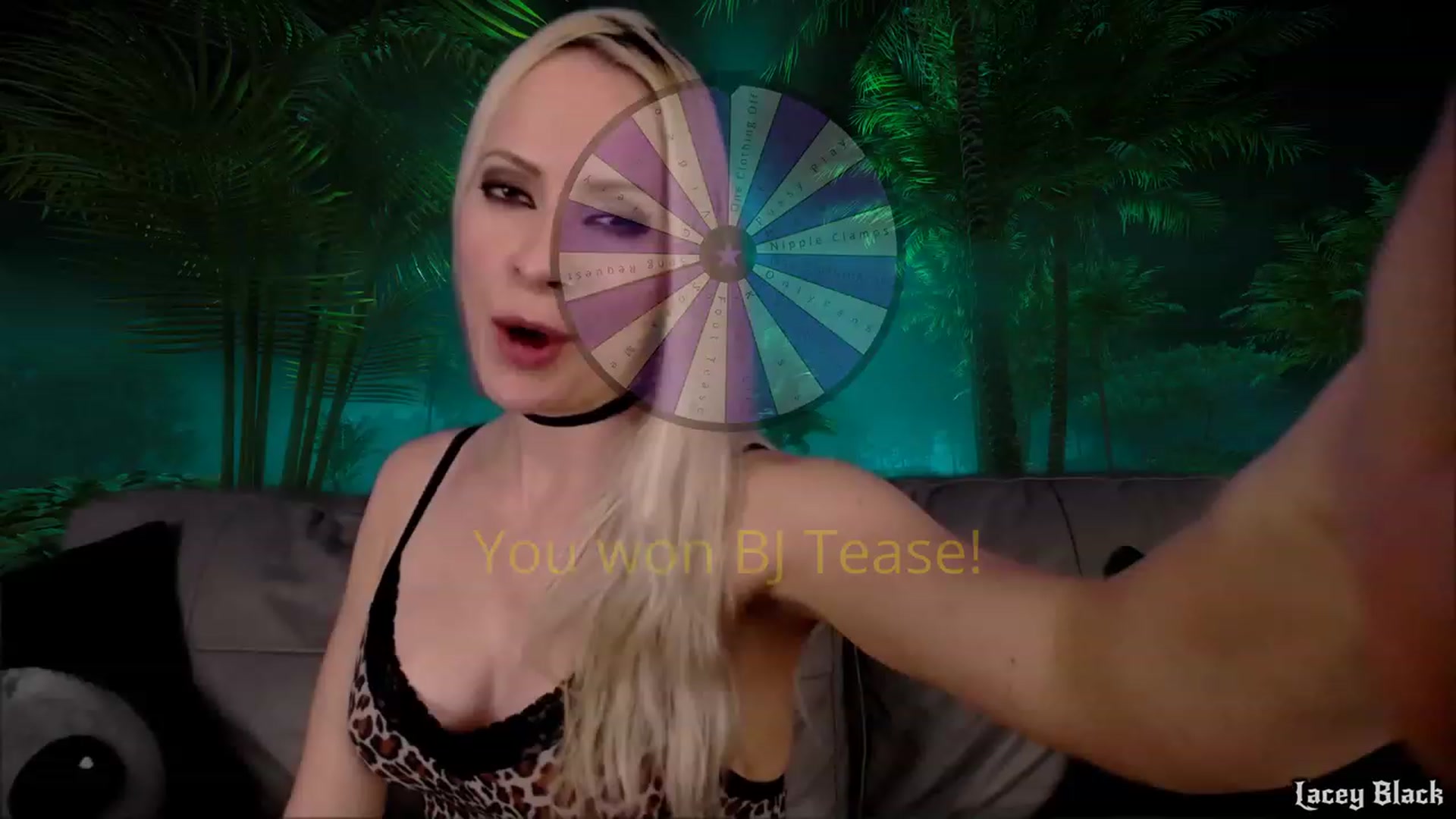 Gallery image thumbnail from LaceyBlack's myfreecams stream on, 05/20/2023, 07:02 image 17 of 20