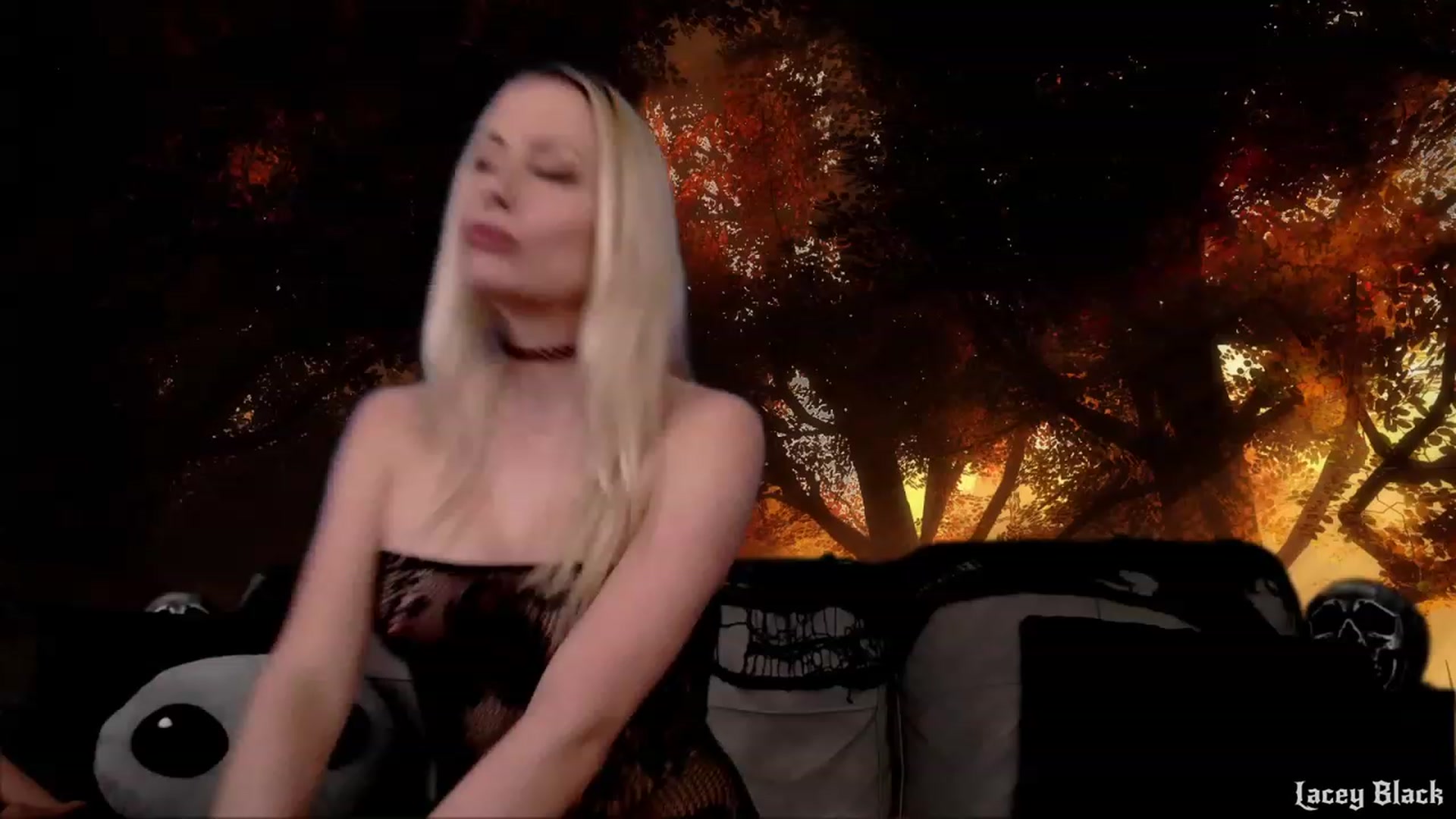 Gallery image thumbnail from LaceyBlack's myfreecams stream on, 10/19/2023, 08:11 image 3 of 20