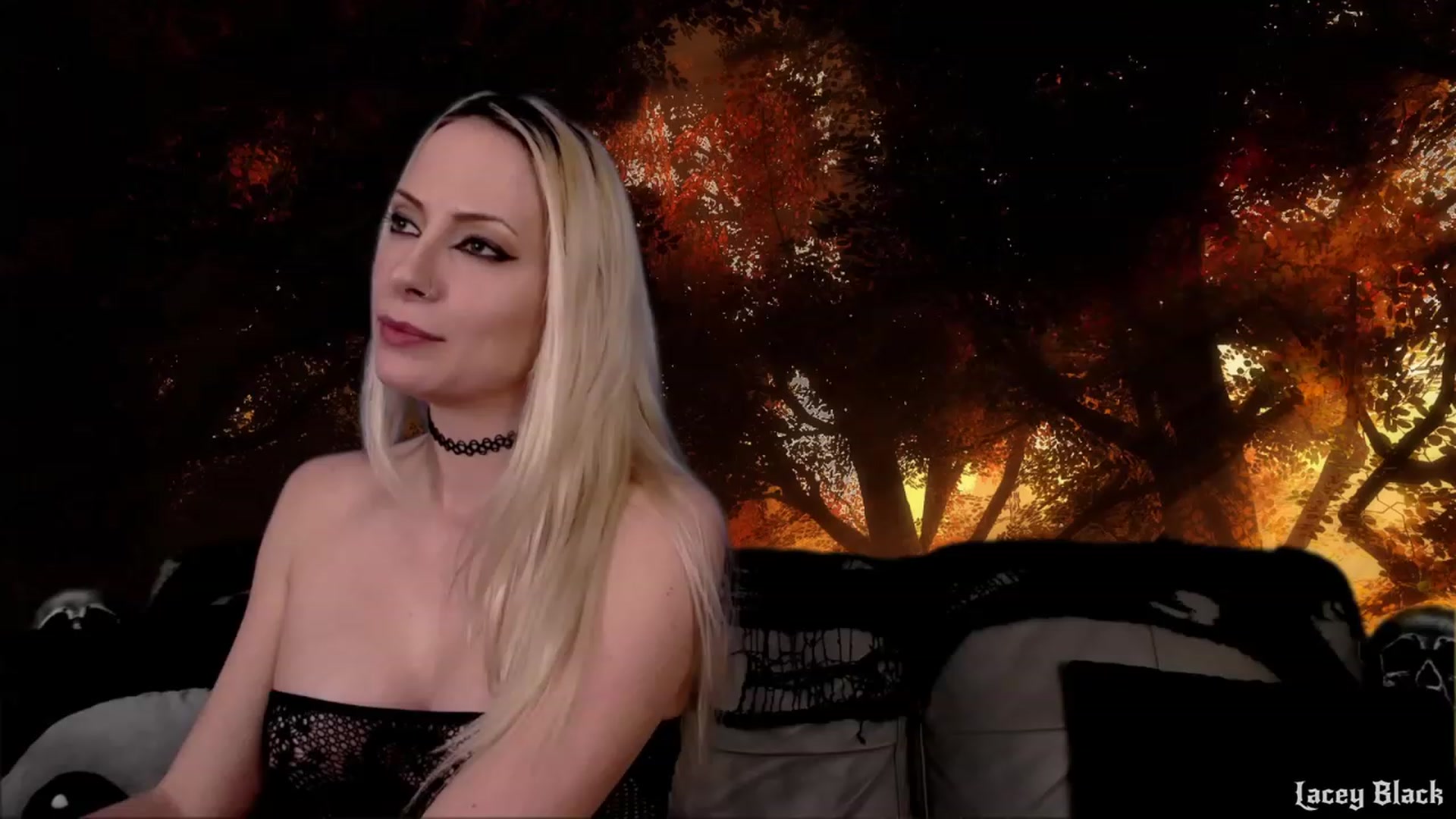 Gallery image thumbnail from LaceyBlack's myfreecams stream on, 10/19/2023, 08:11 image 14 of 20