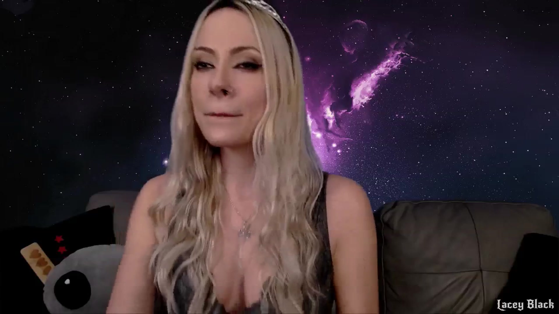 Gallery image thumbnail from LaceyBlack's myfreecams stream on, 10/03/2024, 04:11 image 6 of 20