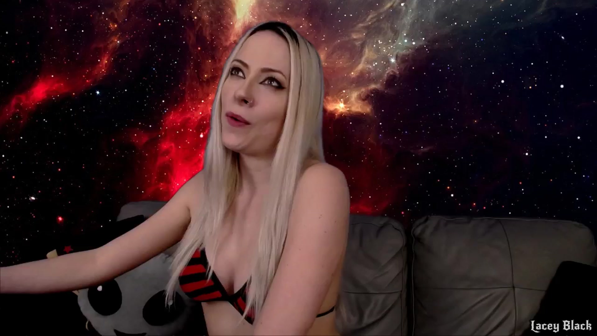 Gallery image thumbnail from LaceyBlack's myfreecams stream on, 10/04/2024, 03:39 image 13 of 20