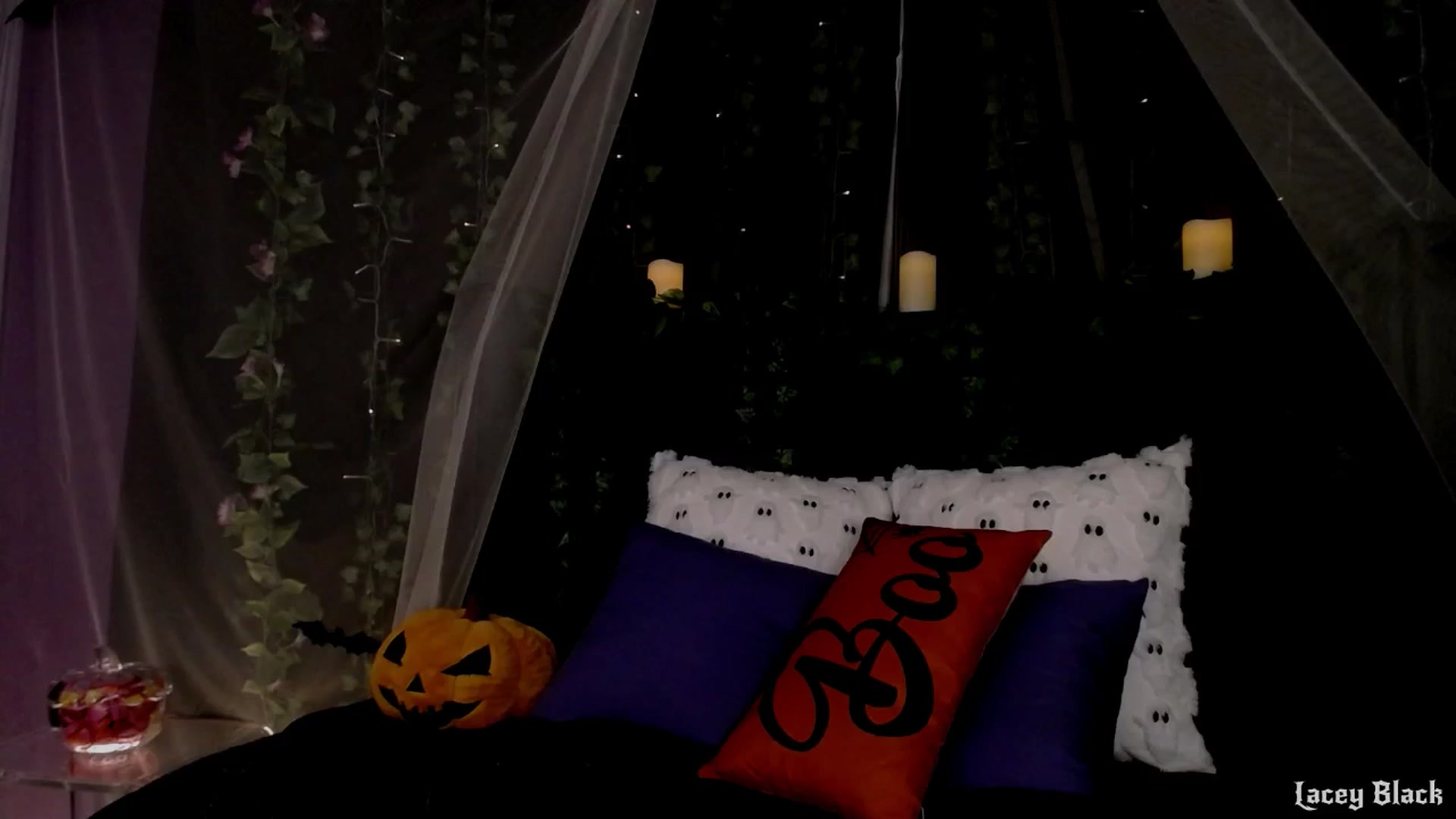 Gallery image thumbnail from LaceyBlack's myfreecams stream on, 10/28/2025, 05:41 image 2 of 20