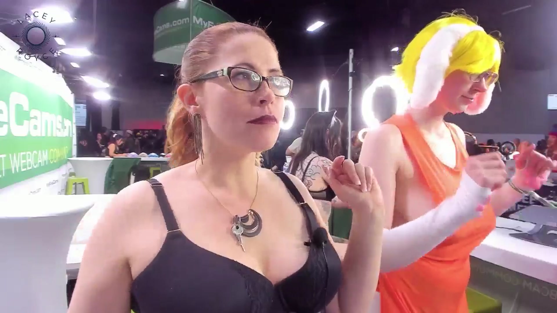 Gallery image thumbnail from LaceyRoyce's myfreecams stream on, 10/25/2025, 01:10 image 16 of 20