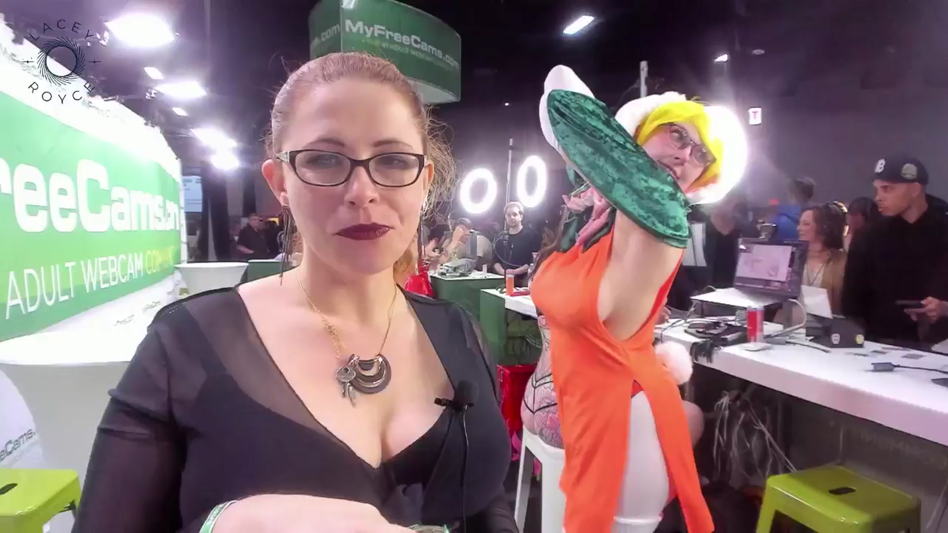 Gallery image thumbnail from LaceyRoyce's myfreecams stream on, 10/25/2025, 01:10 image 9 of 20
