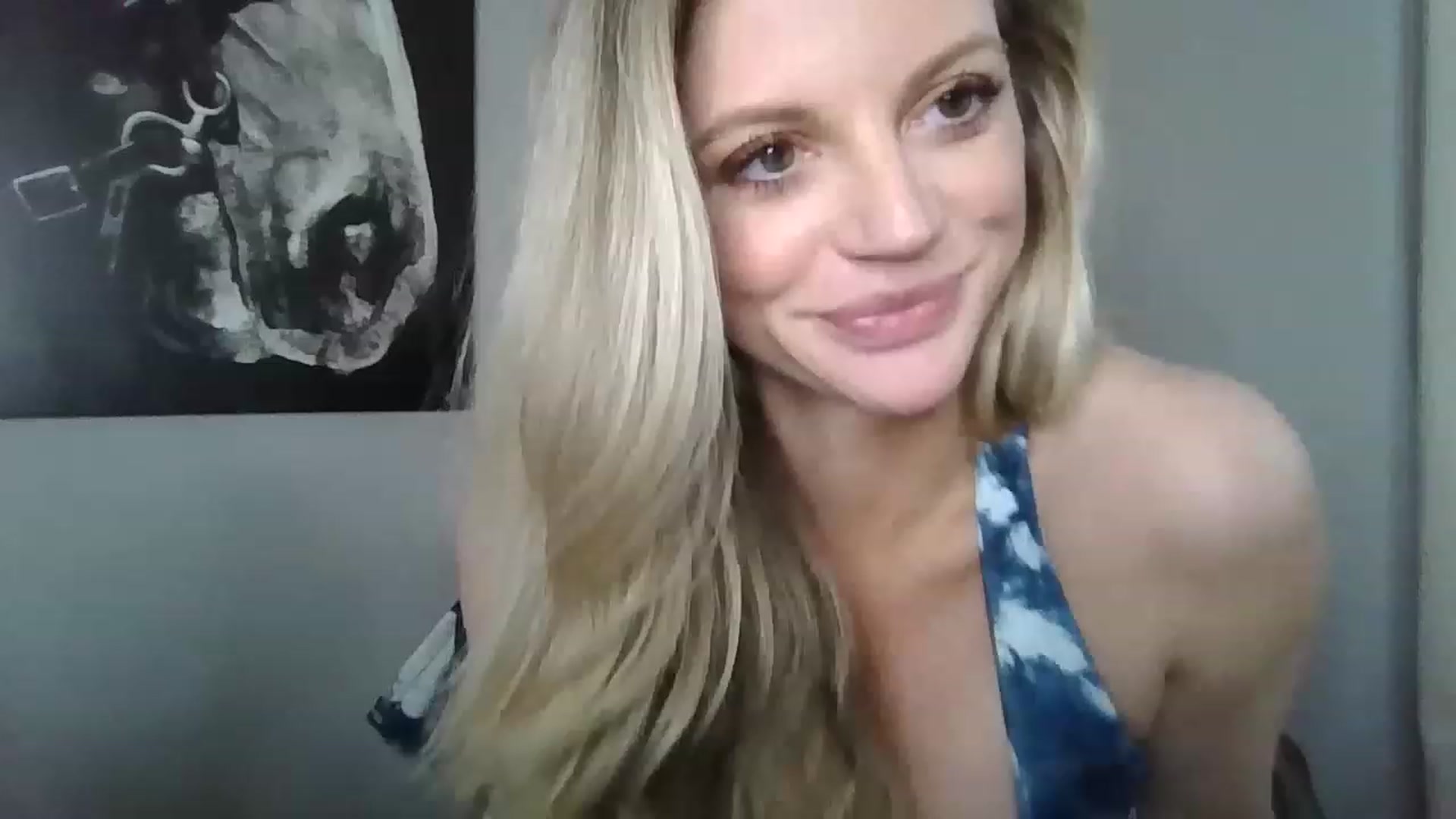 Gallery image thumbnail from Laceygreyy's myfreecams stream on, 02/09/2023, 18:04 image 19 of 20