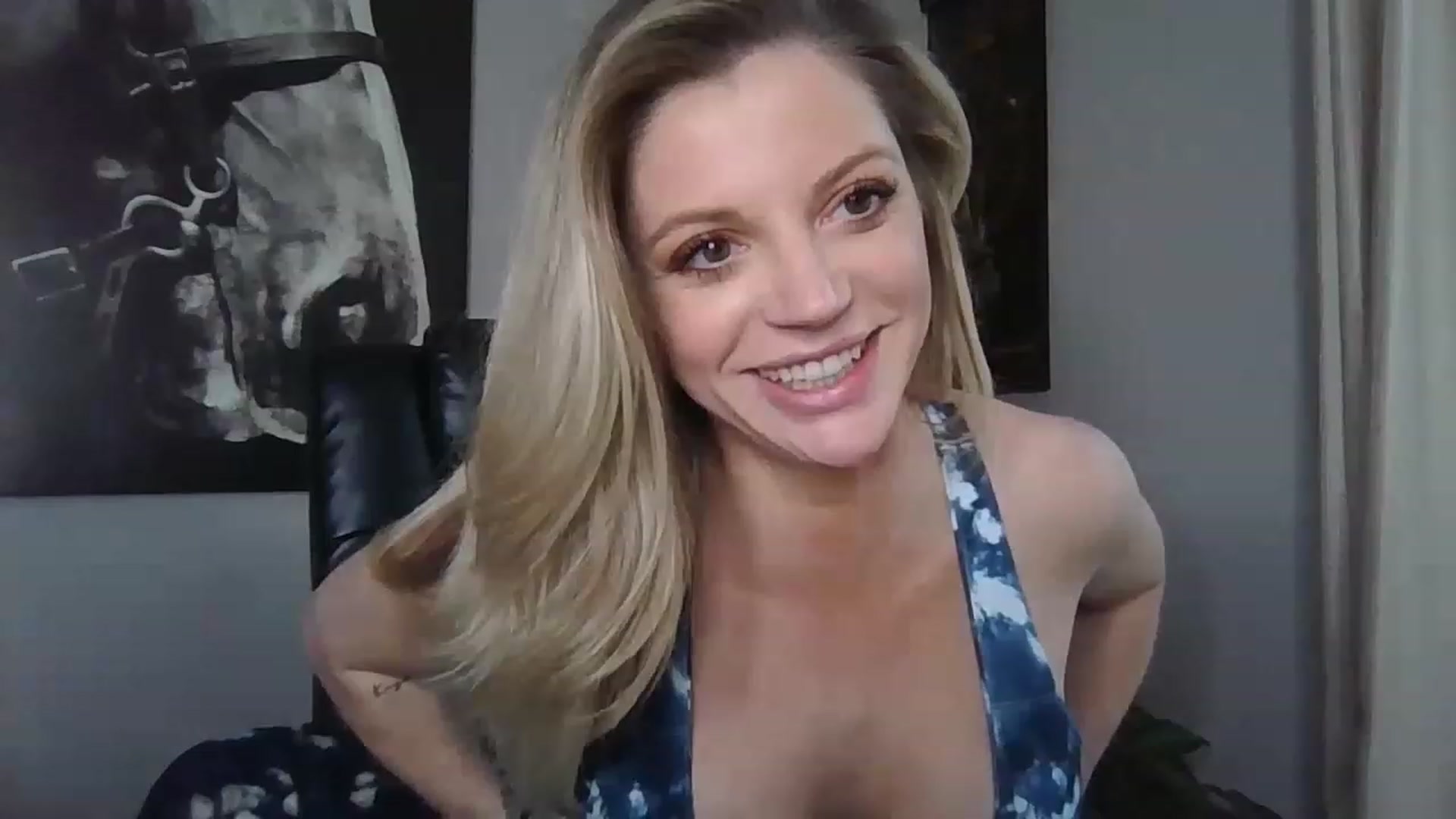 Gallery image thumbnail from Laceygreyy's myfreecams stream on, 02/09/2023, 18:04 image 17 of 20