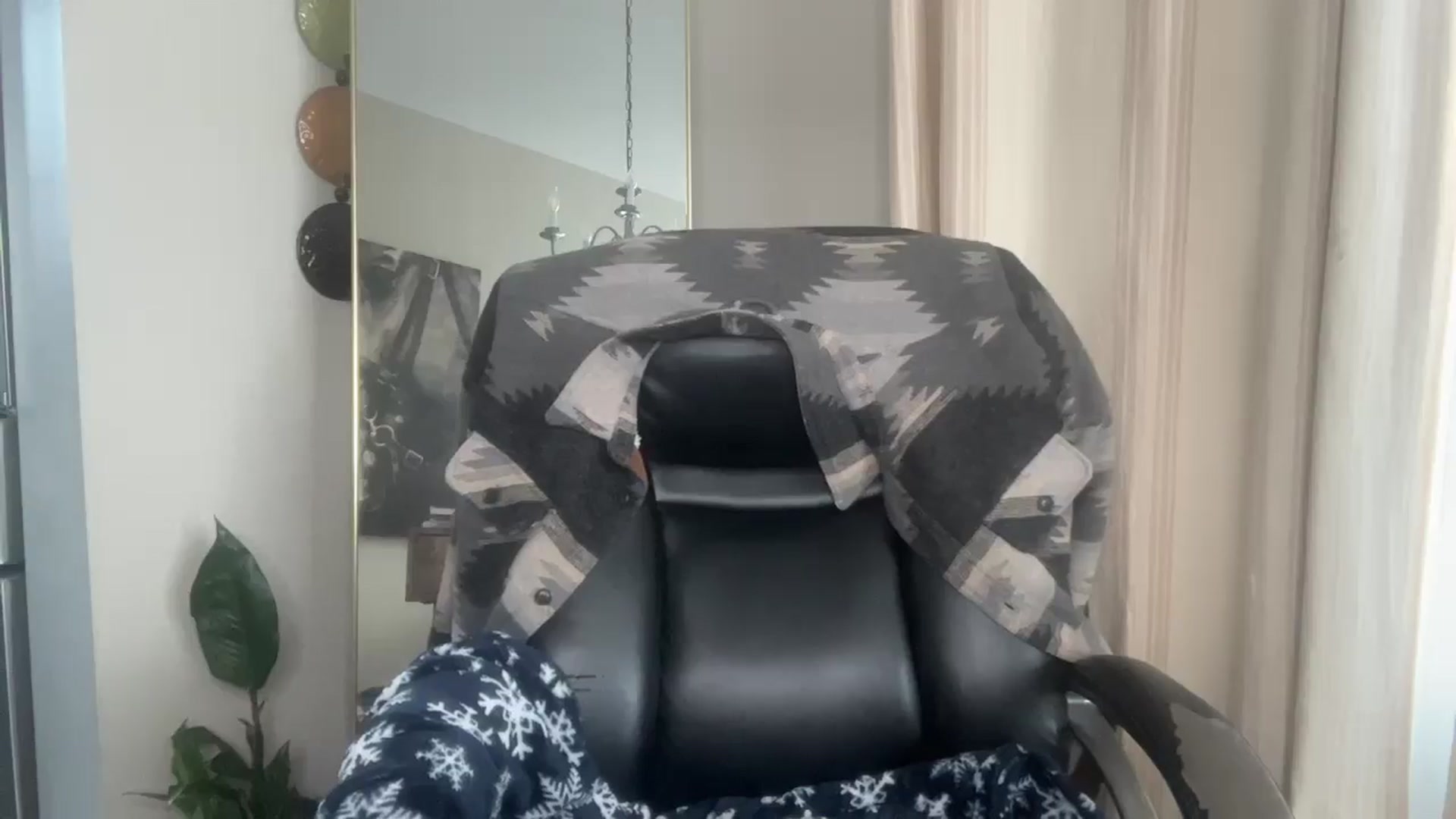 Gallery image thumbnail from Laceygreyy's myfreecams stream on, 01/24/2025, 21:46 image 4 of 20