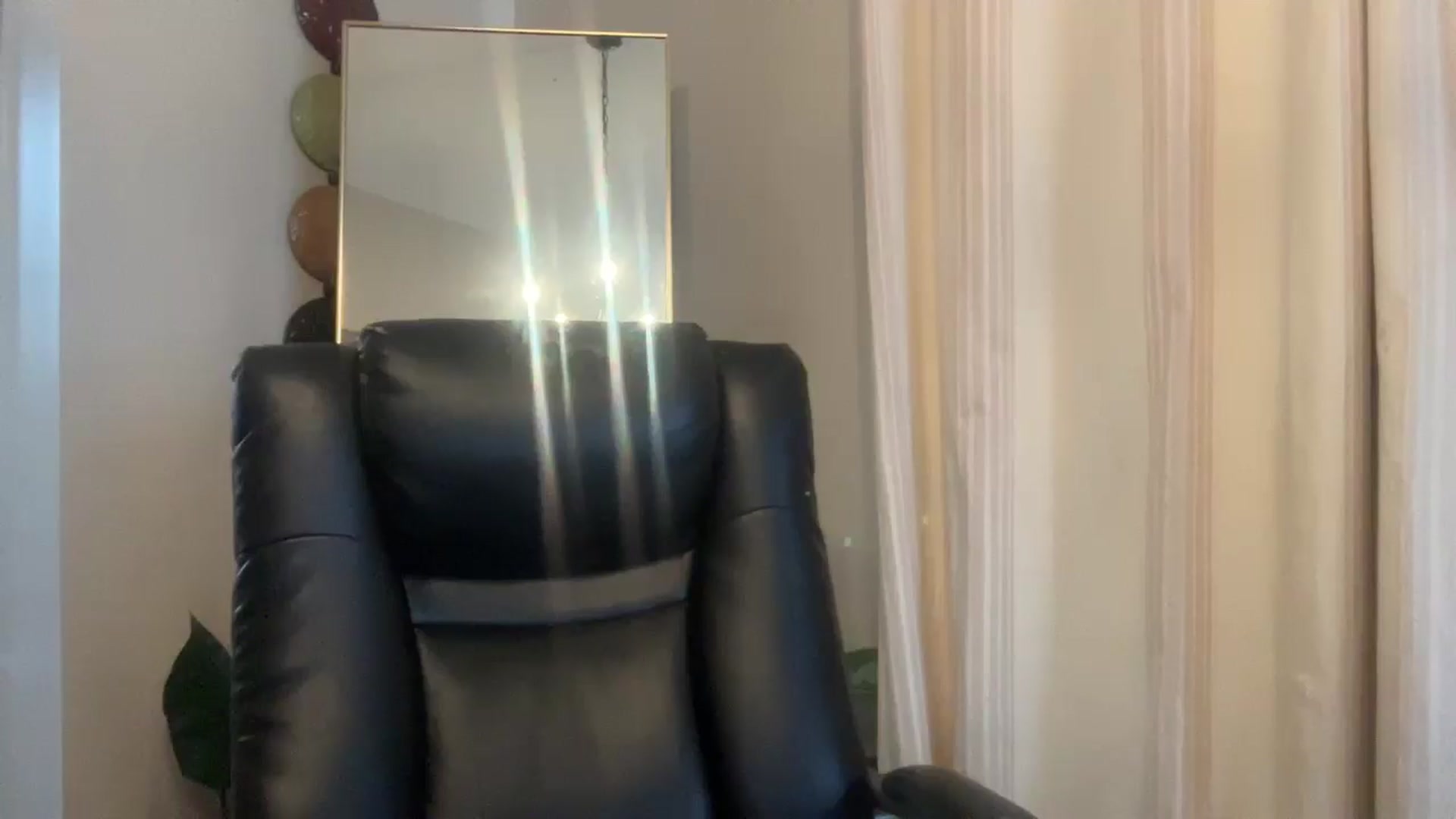 Gallery image thumbnail from Laceygreyy's myfreecams stream on, 01/27/2025, 22:00 image 8 of 20