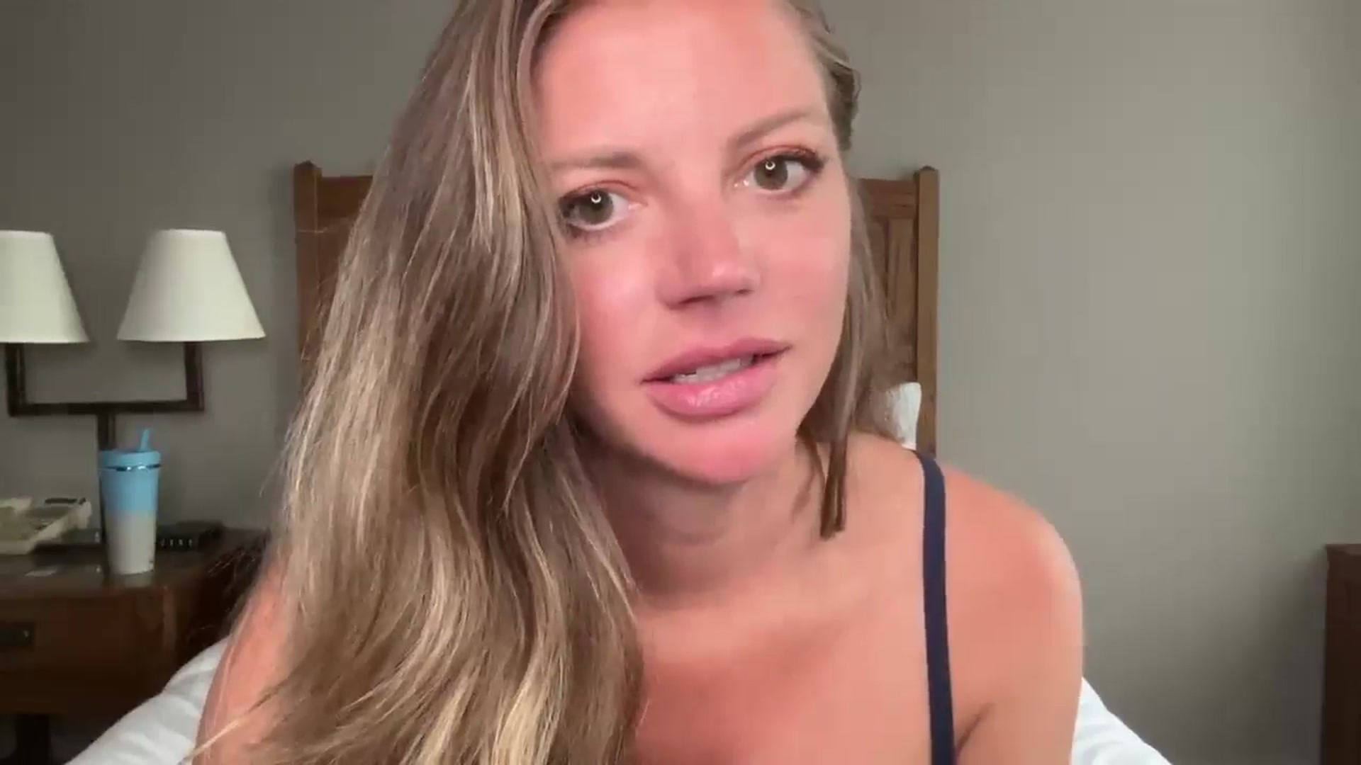 Gallery image thumbnail from Laceygreyy's myfreecams stream on, 07/08/2025, 21:56 image 18 of 20