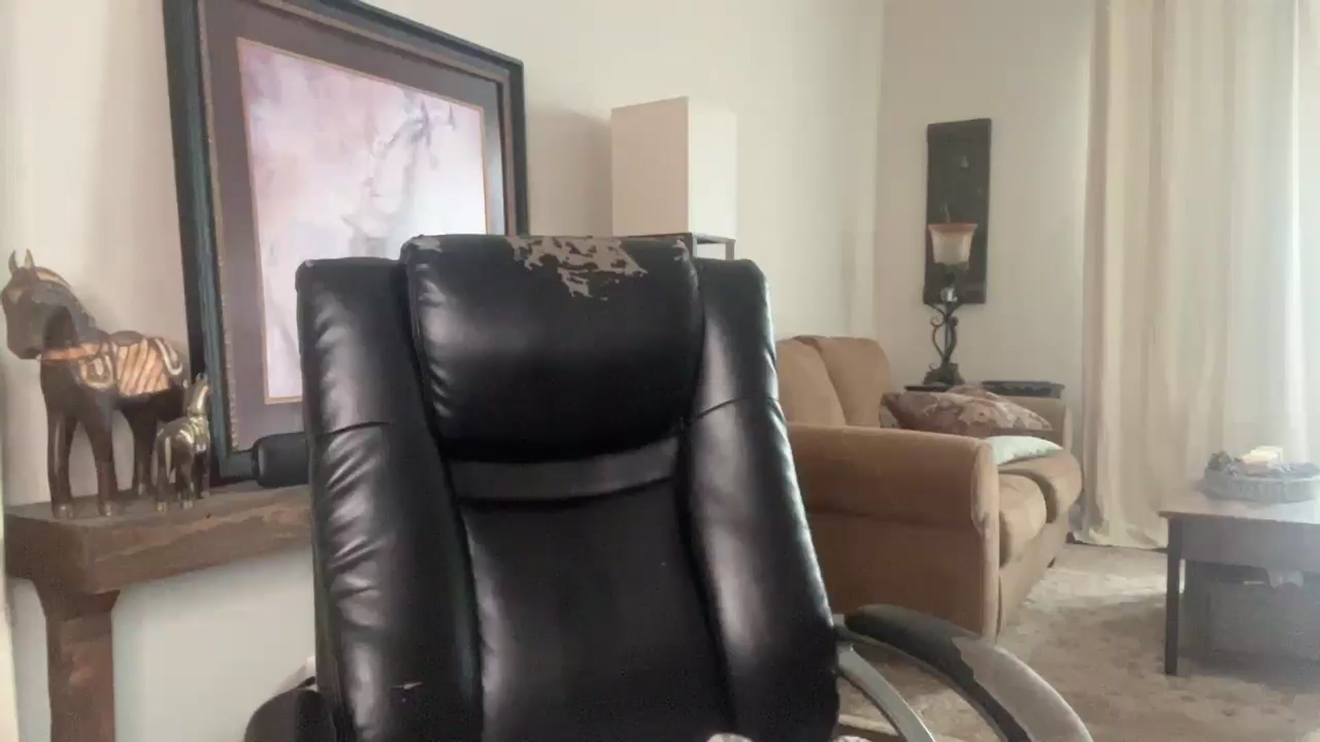 Gallery image thumbnail from Laceygreyy's myfreecams stream on, 09/05/2025, 19:10 image 19 of 20