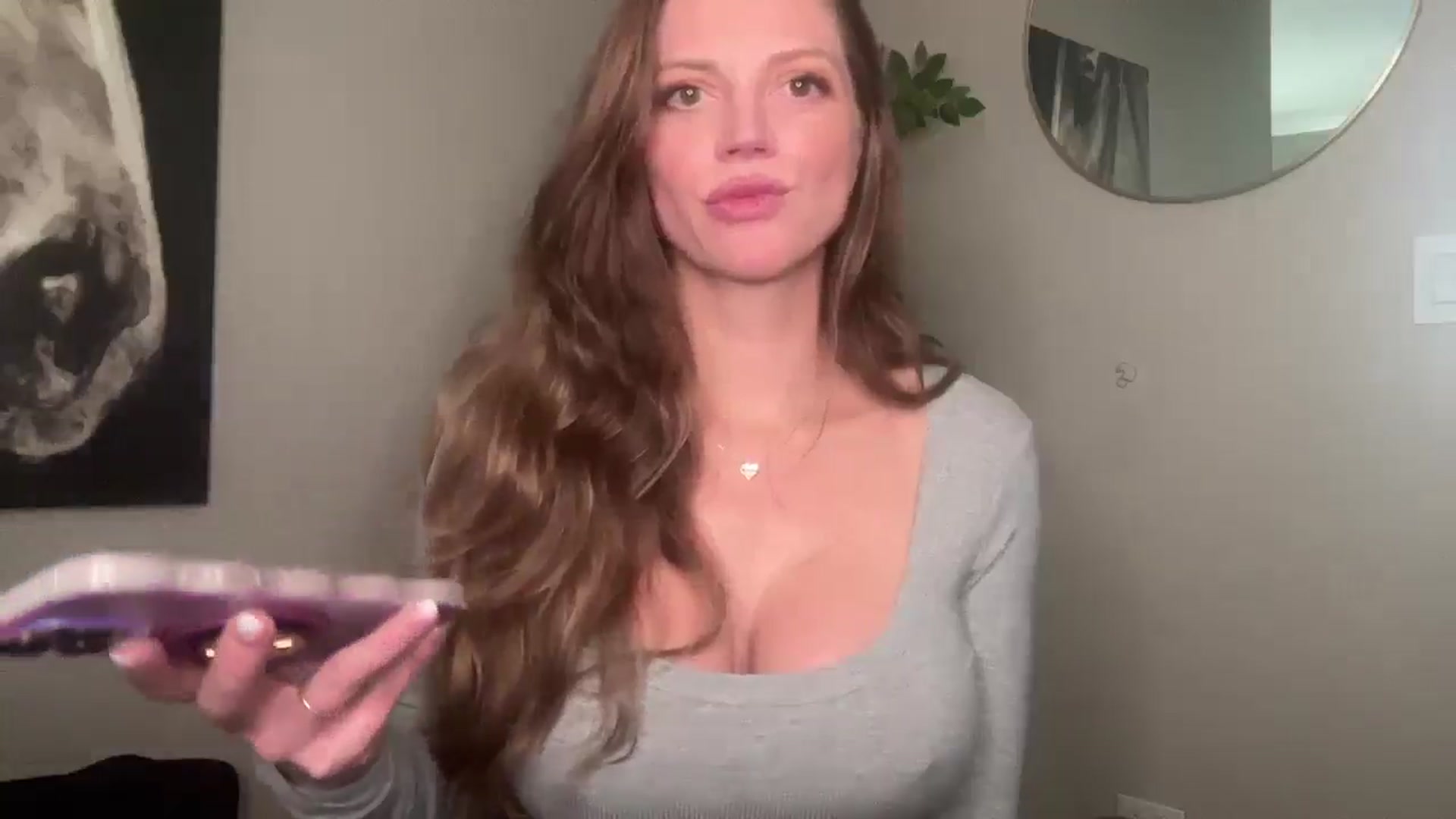 Gallery image thumbnail from Laceygreyy's myfreecams stream on, 03/02/2026, 21:52 image 4 of 20