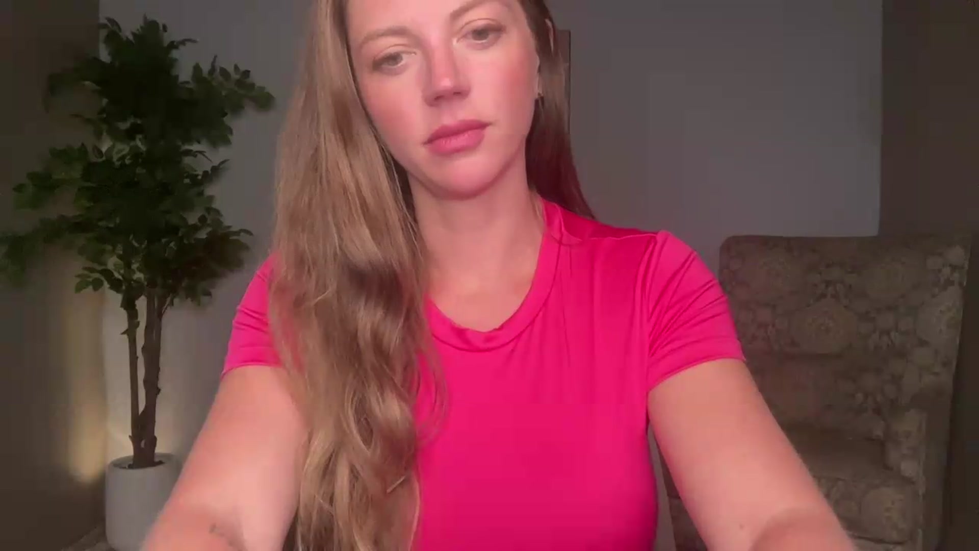 Gallery image thumbnail from Laceygreyy's myfreecams stream on, 07/23/2026, 24:55 image 19 of 20