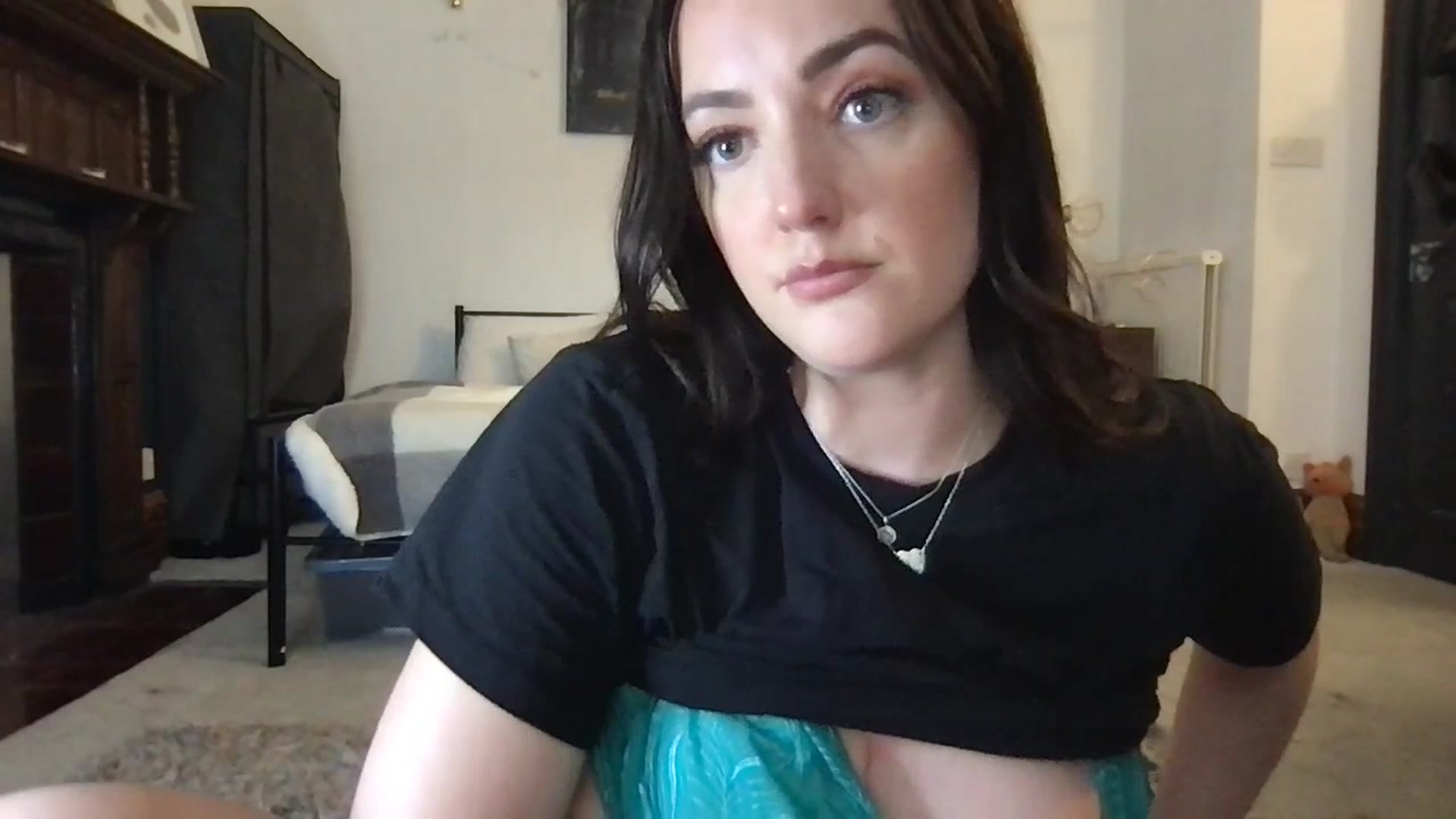 Gallery image thumbnail from Laceyjames24's myfreecams stream on, 07/18/2023, 12:47 image 8 of 20
