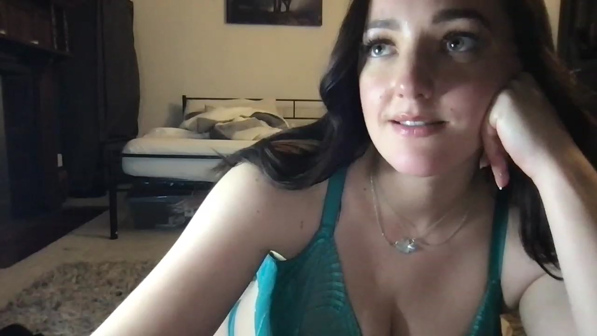 Gallery image thumbnail from Laceyjames24's myfreecams stream on, 07/18/2023, 19:12 image 13 of 20