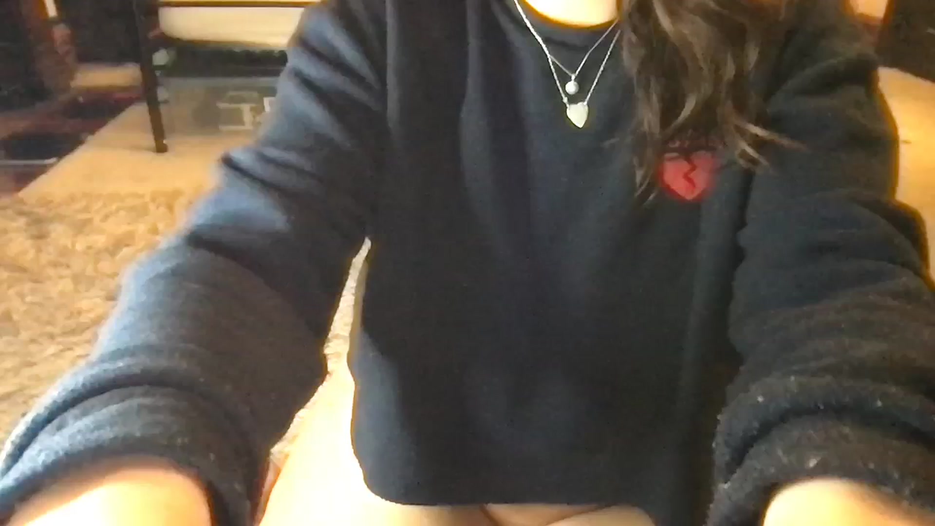 Gallery image thumbnail from Laceyjames24's myfreecams stream on, 10/13/2023, 19:02 image 18 of 20