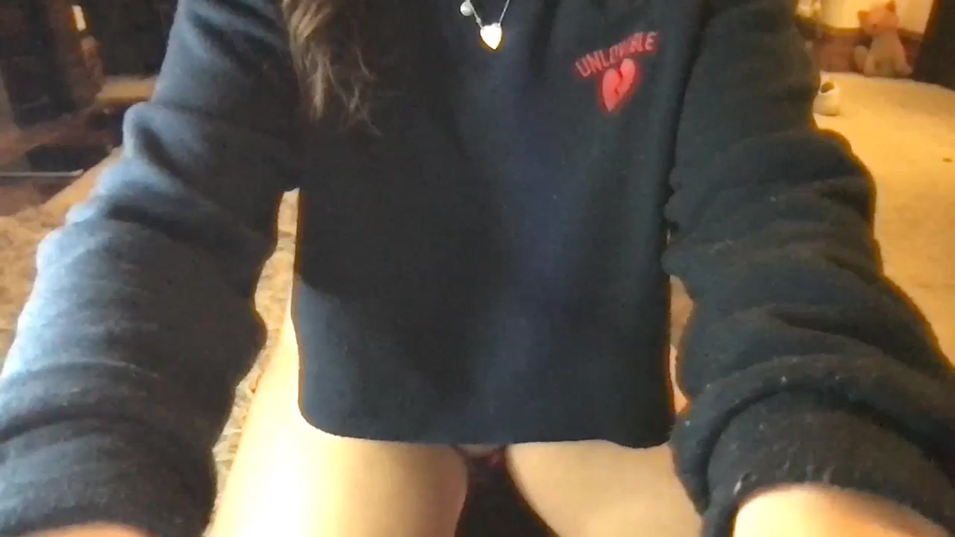 Gallery image thumbnail from Laceyjames24's myfreecams stream on, 10/13/2023, 19:02 image 17 of 20