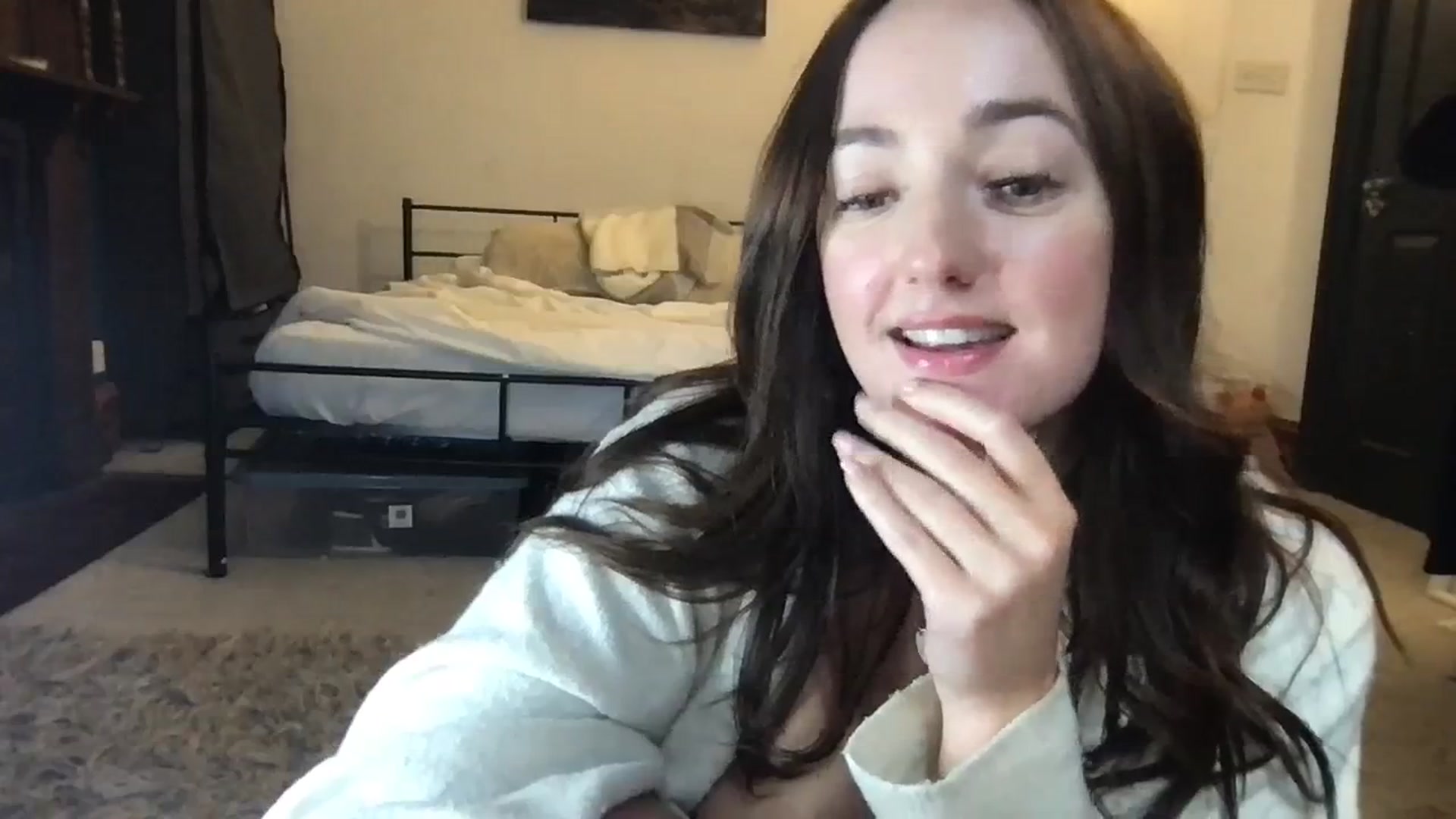 Gallery image thumbnail from Laceyjames24's myfreecams stream on, 10/24/2023, 13:20 image 2 of 20