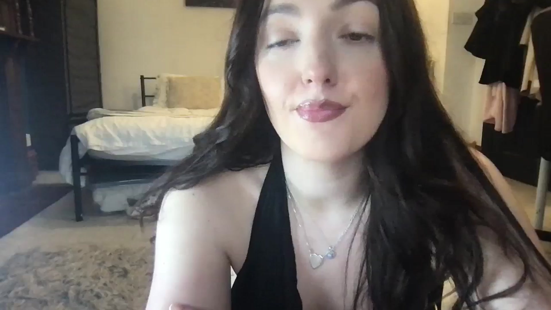 Gallery image thumbnail from Laceyjames24's myfreecams stream on, 02/11/2024, 13:53 image 18 of 20