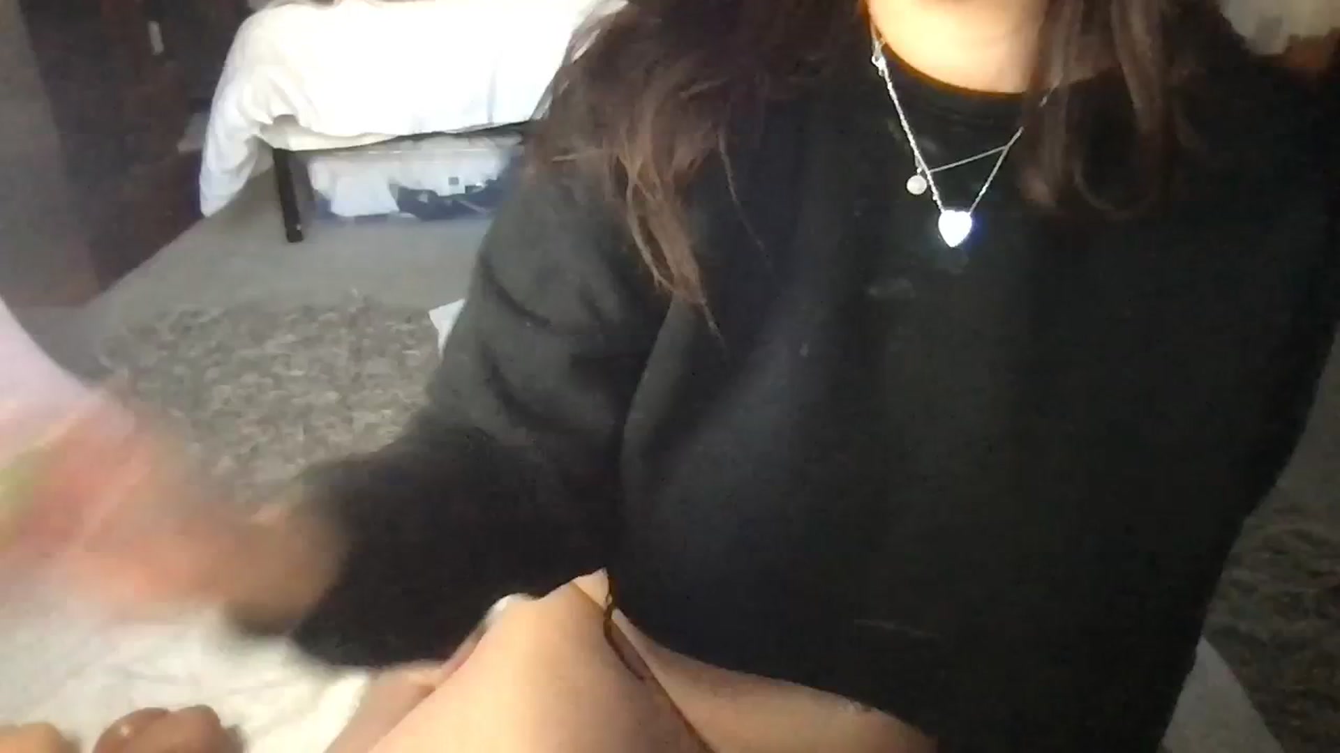 Gallery image thumbnail from Laceyjames24's myfreecams stream on, 03/24/2024, 17:16 image 13 of 20