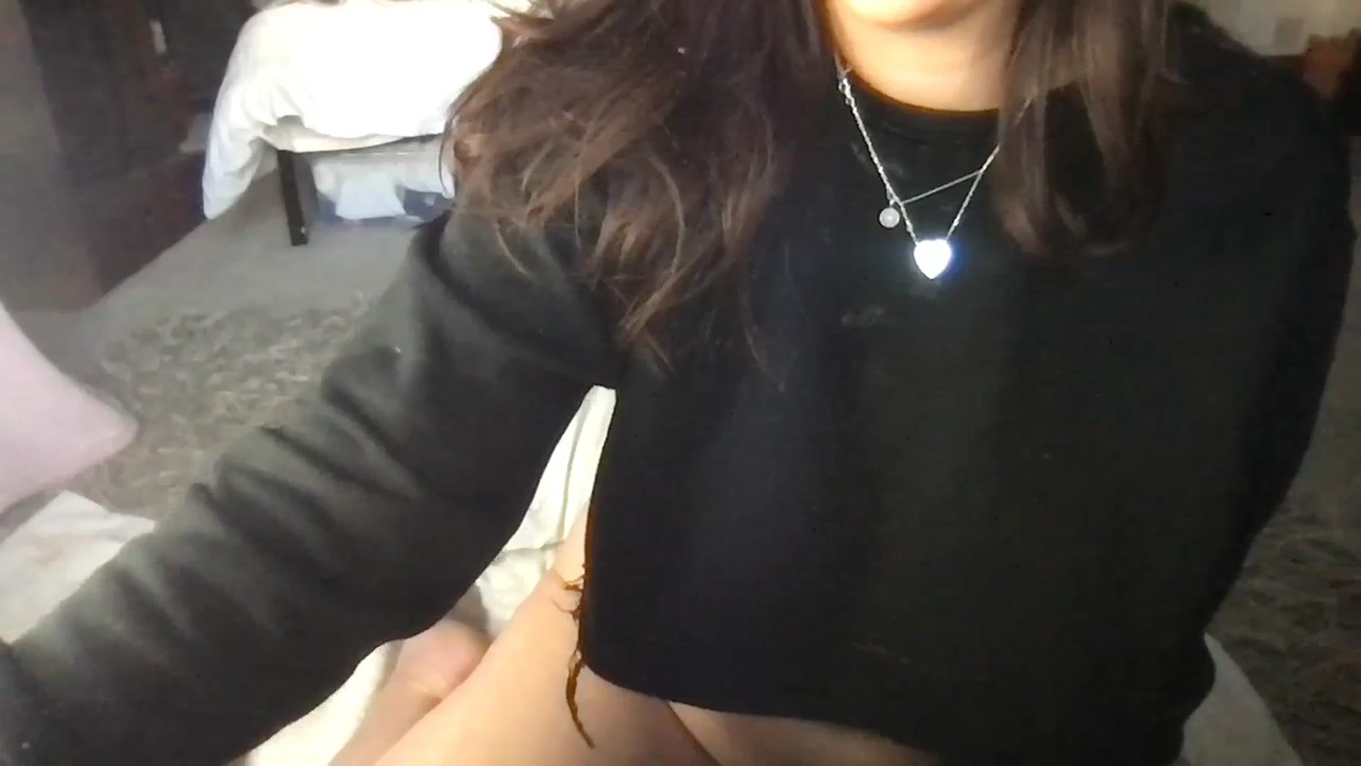 Gallery image thumbnail from Laceyjames24's myfreecams stream on, 03/24/2024, 17:16 image 14 of 20