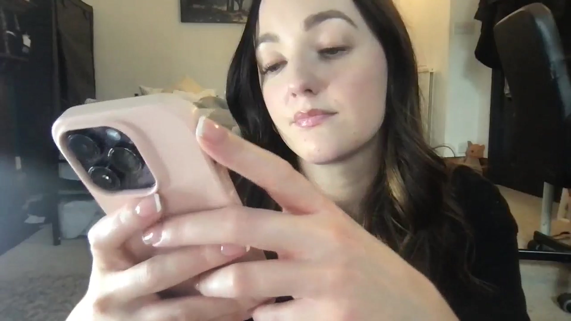 Gallery image thumbnail from Laceyjames24's myfreecams stream on, 05/12/2024, 14:32 image 12 of 20