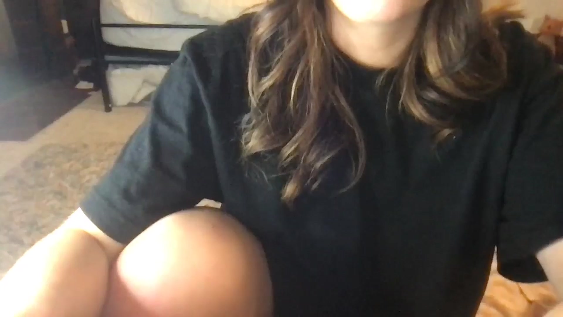 Gallery image thumbnail from Laceyjames24's myfreecams stream on, 05/12/2024, 18:12 image 16 of 20