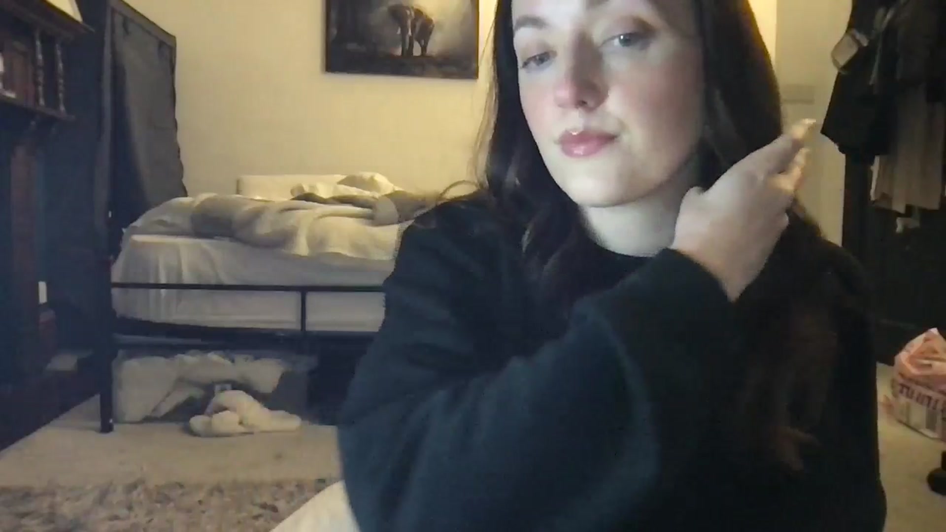 Gallery image thumbnail from Laceyjames24's myfreecams stream on, 05/31/2024, 18:50 image 14 of 20