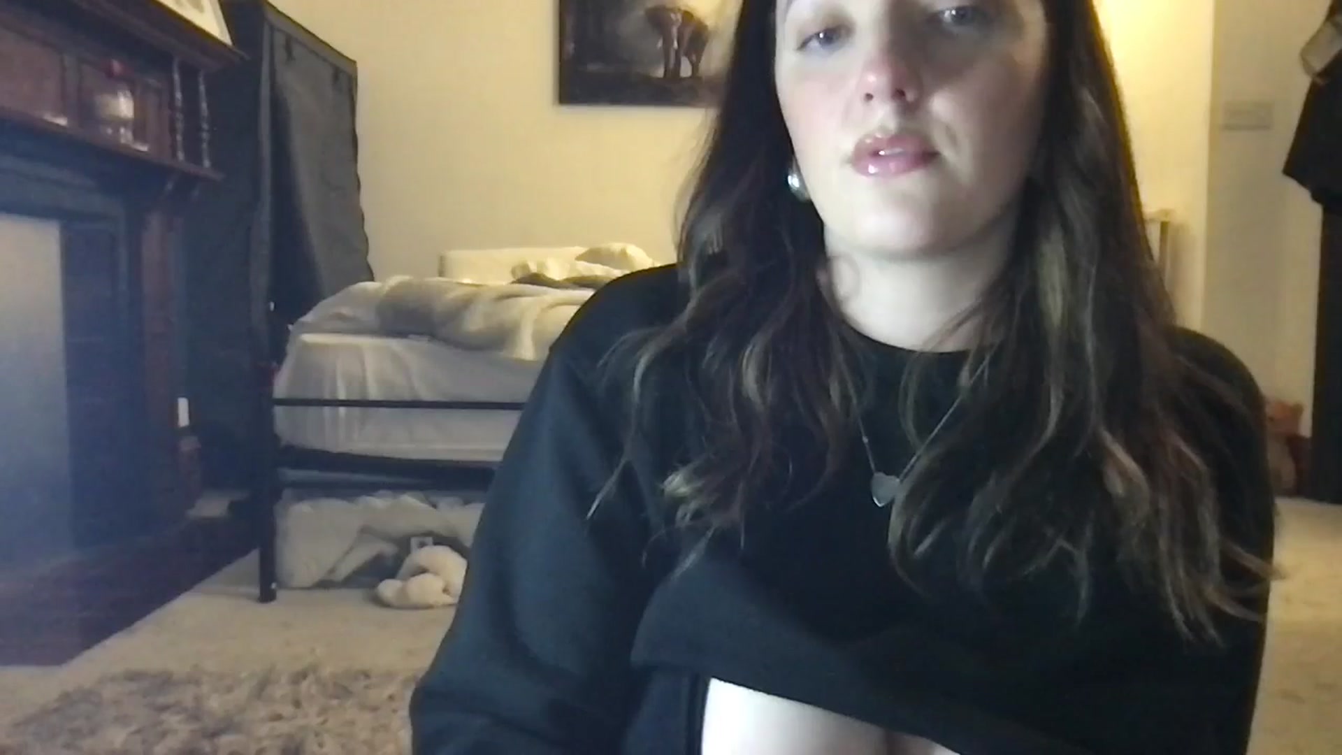 Gallery image thumbnail from Laceyjames24's myfreecams stream on, 05/31/2024, 20:02 image 20 of 20