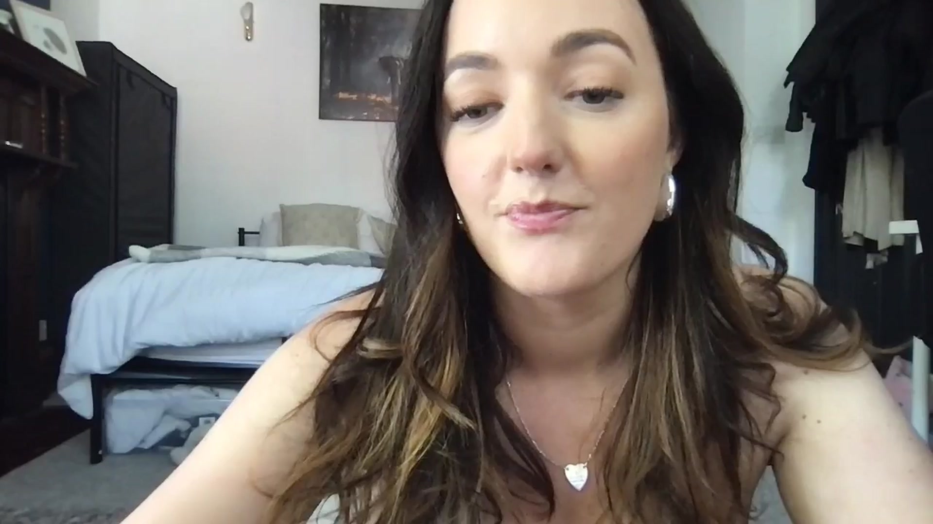 Gallery image thumbnail from Laceyjames24's myfreecams stream on, 06/02/2024, 13:31 image 15 of 20