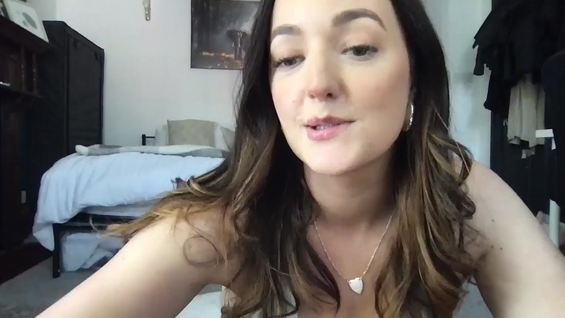 Gallery image thumbnail from Laceyjames24's myfreecams stream on, 06/02/2024, 13:31 image 12 of 20